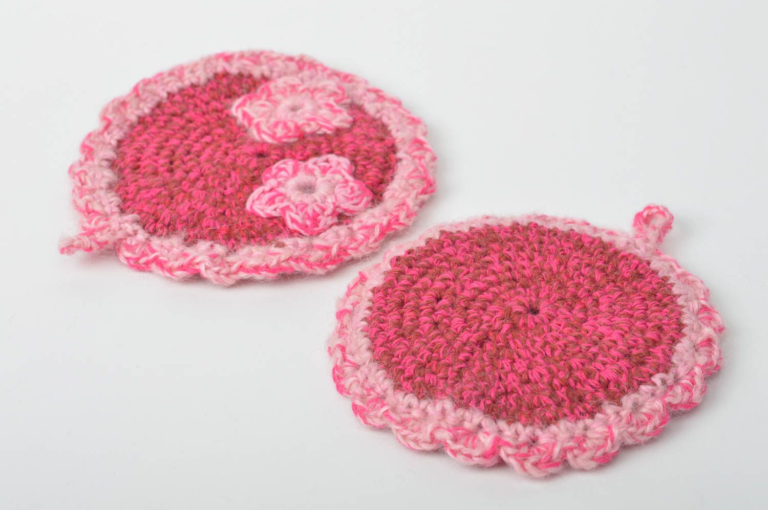 Manique cuisine fait main Sous plat Art de la table rose au crochet laine photo 4