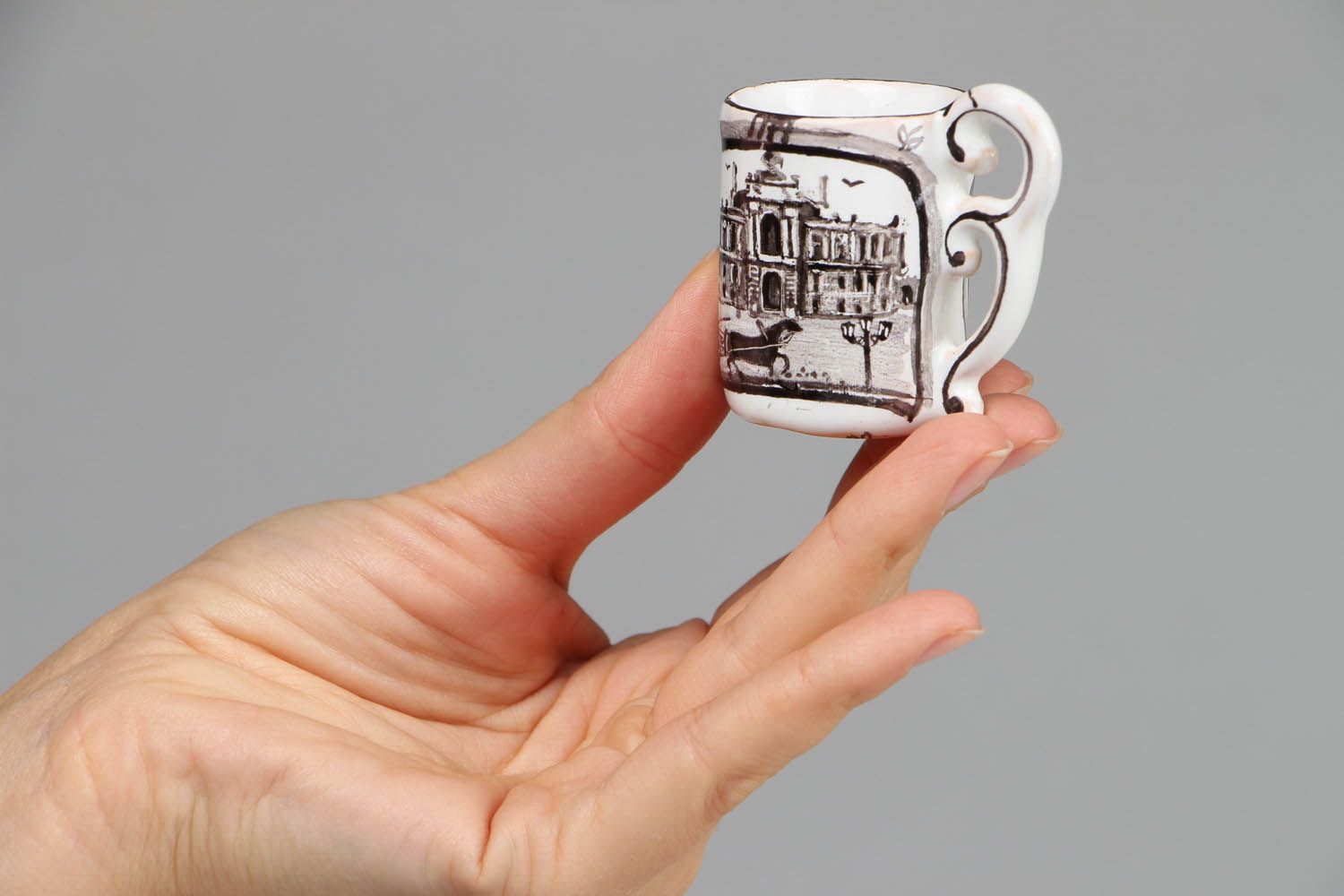 Chope en céramique miniature faite à main photo 4