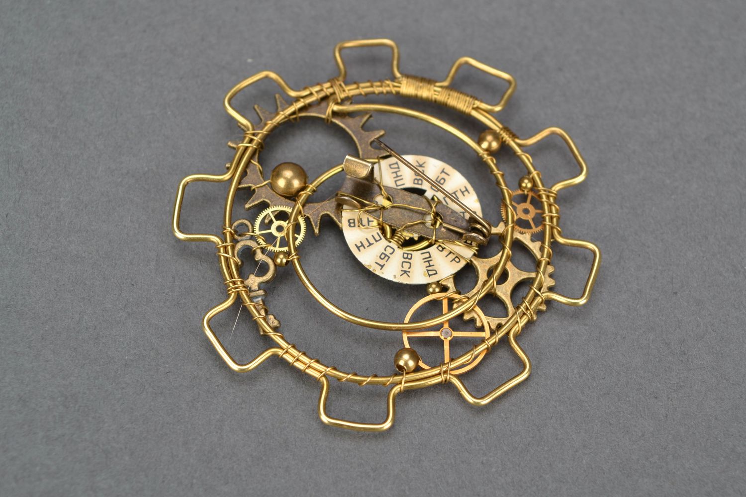 Steampunk brooch Structure of the Universe photo 4