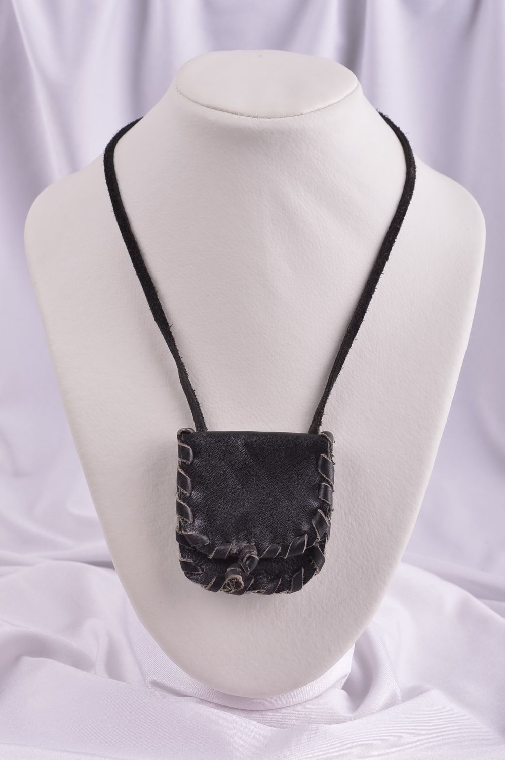 Handmade designer leather pendant unusual small purse stylish female jewelry photo 1