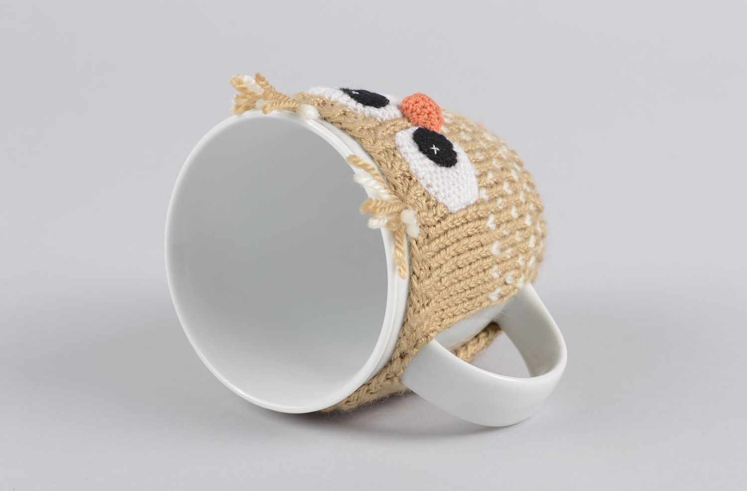 Чайная чашка ручной работы кружка в вязаном чехле с совушкой глиняная чашка фото 4
