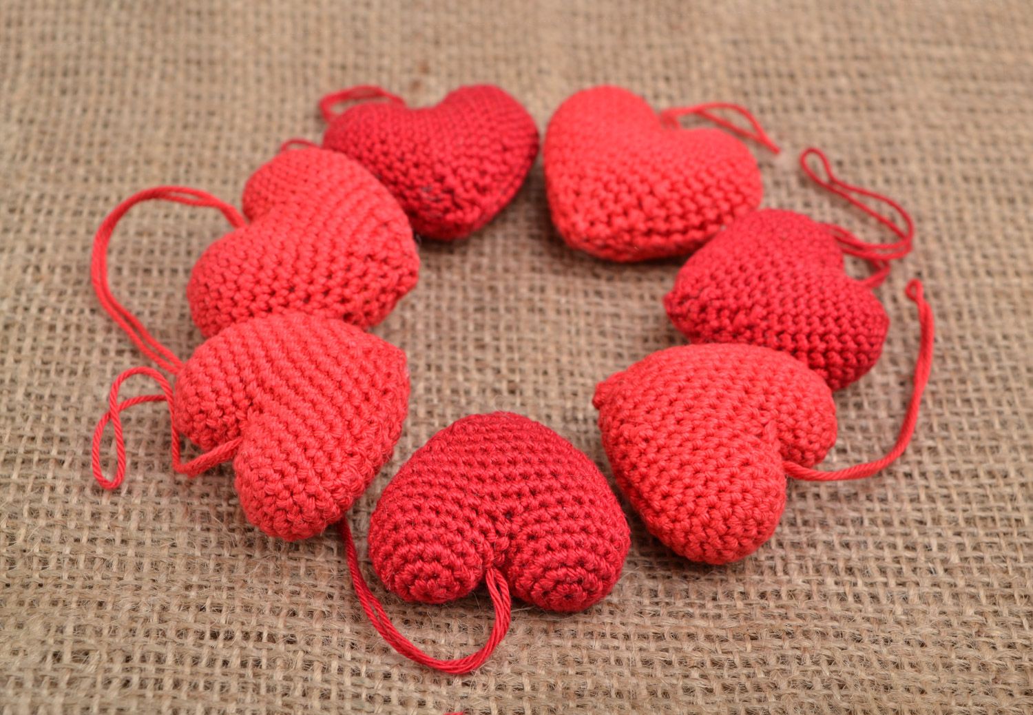 Set of 7 handmade decorative wall hanging hearts crocheted of red cotton threads photo 1