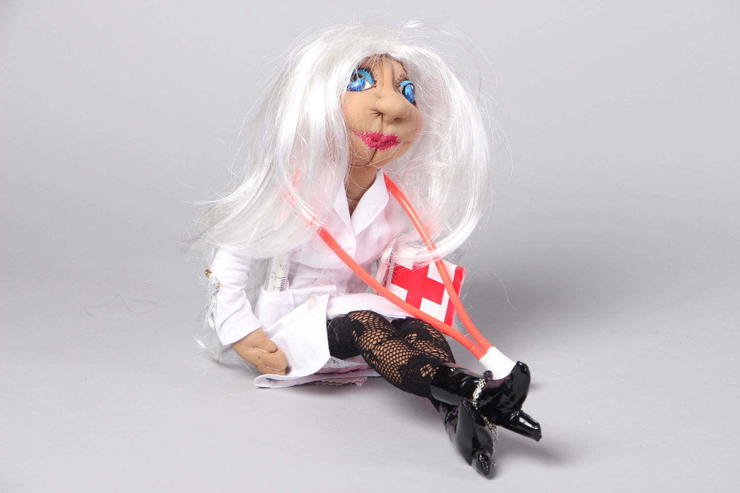 Designer Puppe Krankenschwester aus Stoff foto 1