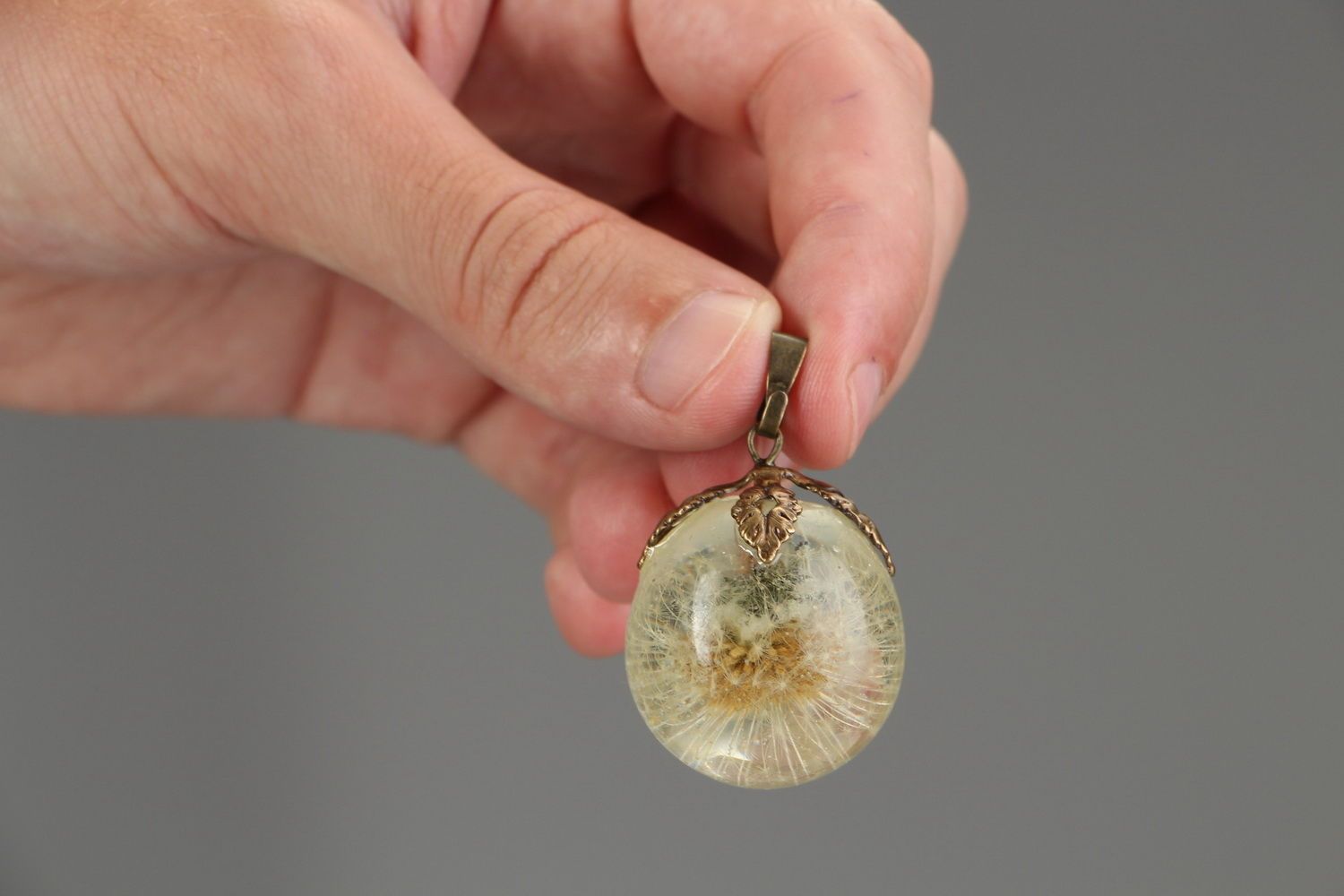 Pendant made of real dandelion photo 4