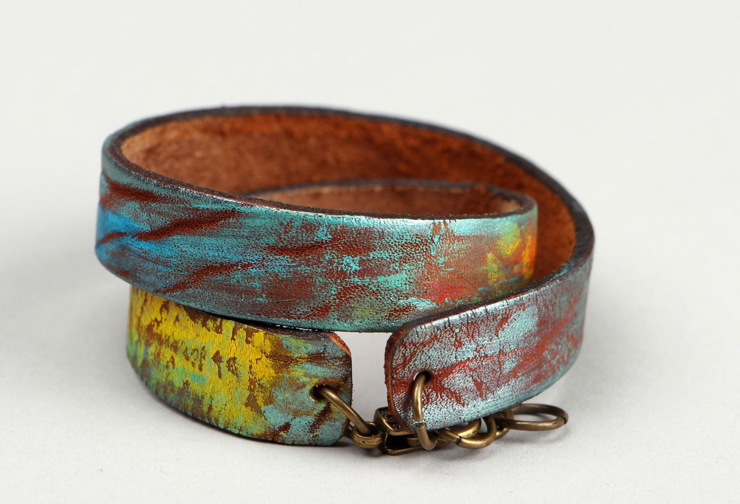 Leather bracelet with metal pendant photo 4