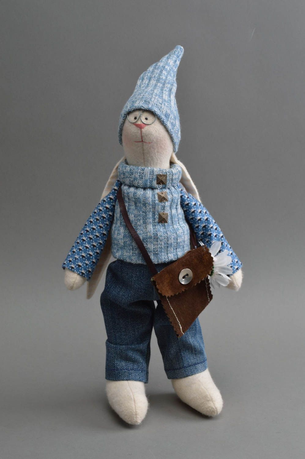 Poupée lièvre blanc en tissus vêtement bleu jouet original pour enfant photo 3