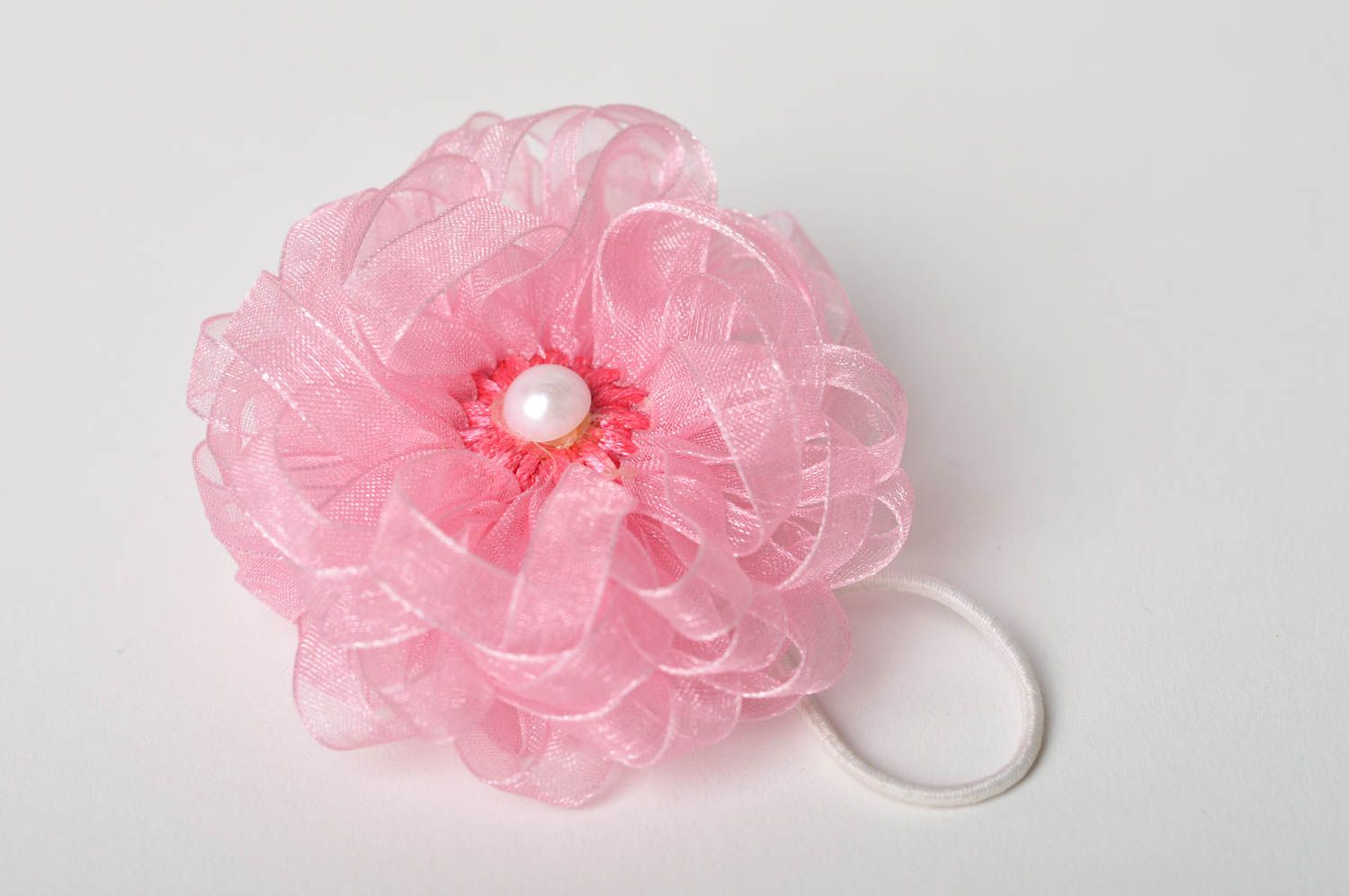 Резинка с цветком украшение ручной работы розовое нежная резинка для волос фото 2
