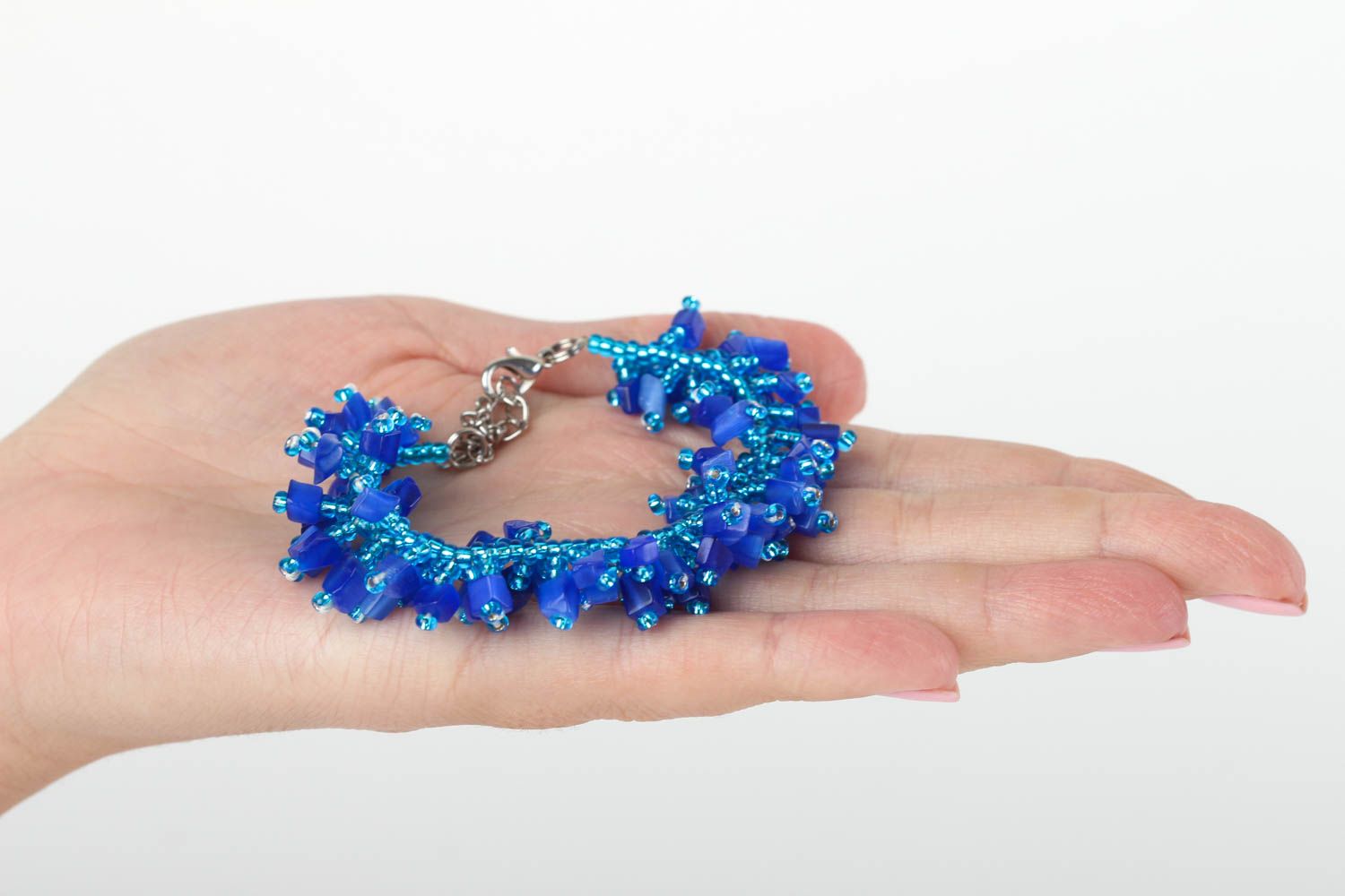Handmade blaues Armband mit Steinen Designer Schmuck Frauen Accessoire grell foto 5