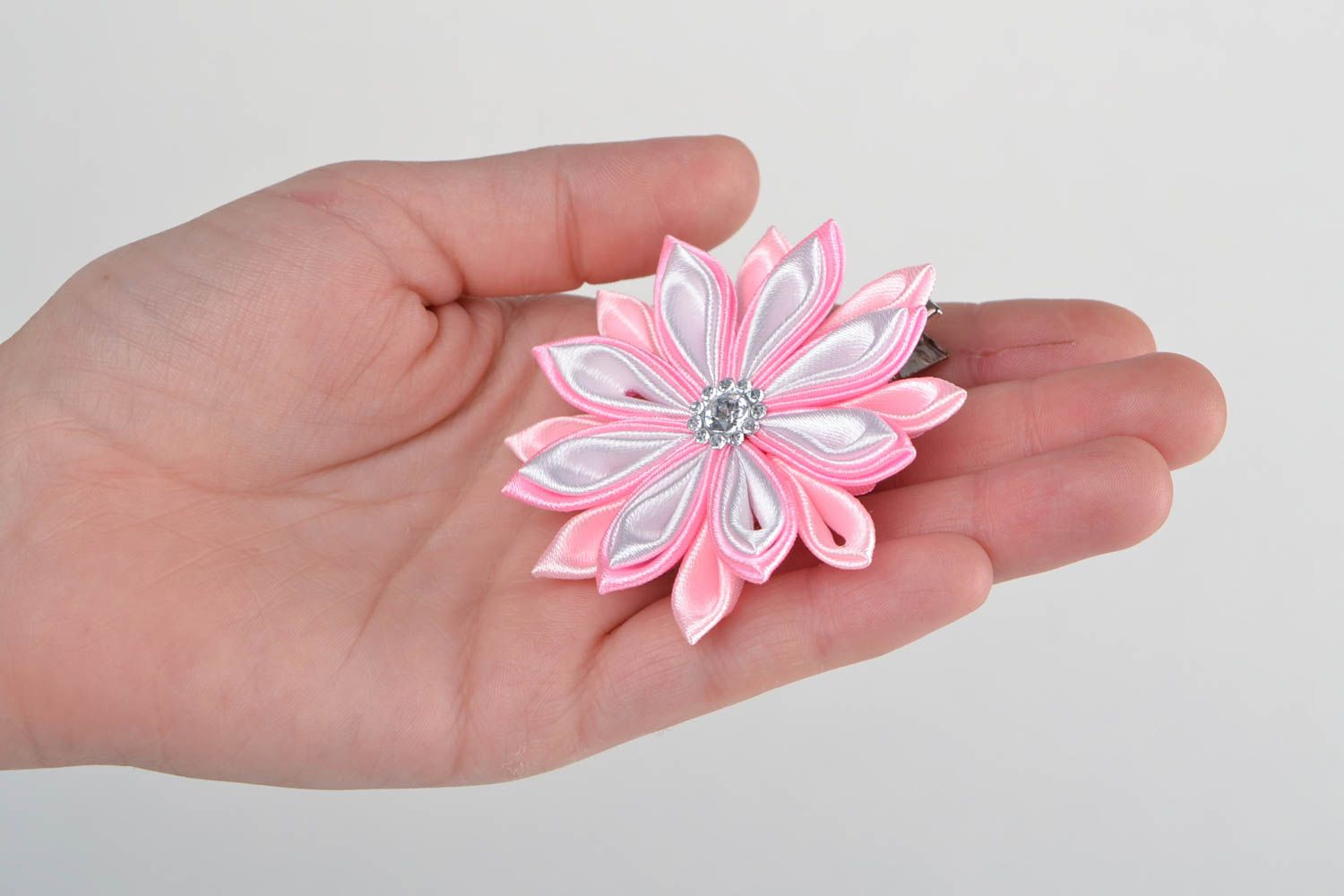 Pink and white handmade designer children's satin ribbon flower hair clip photo 2