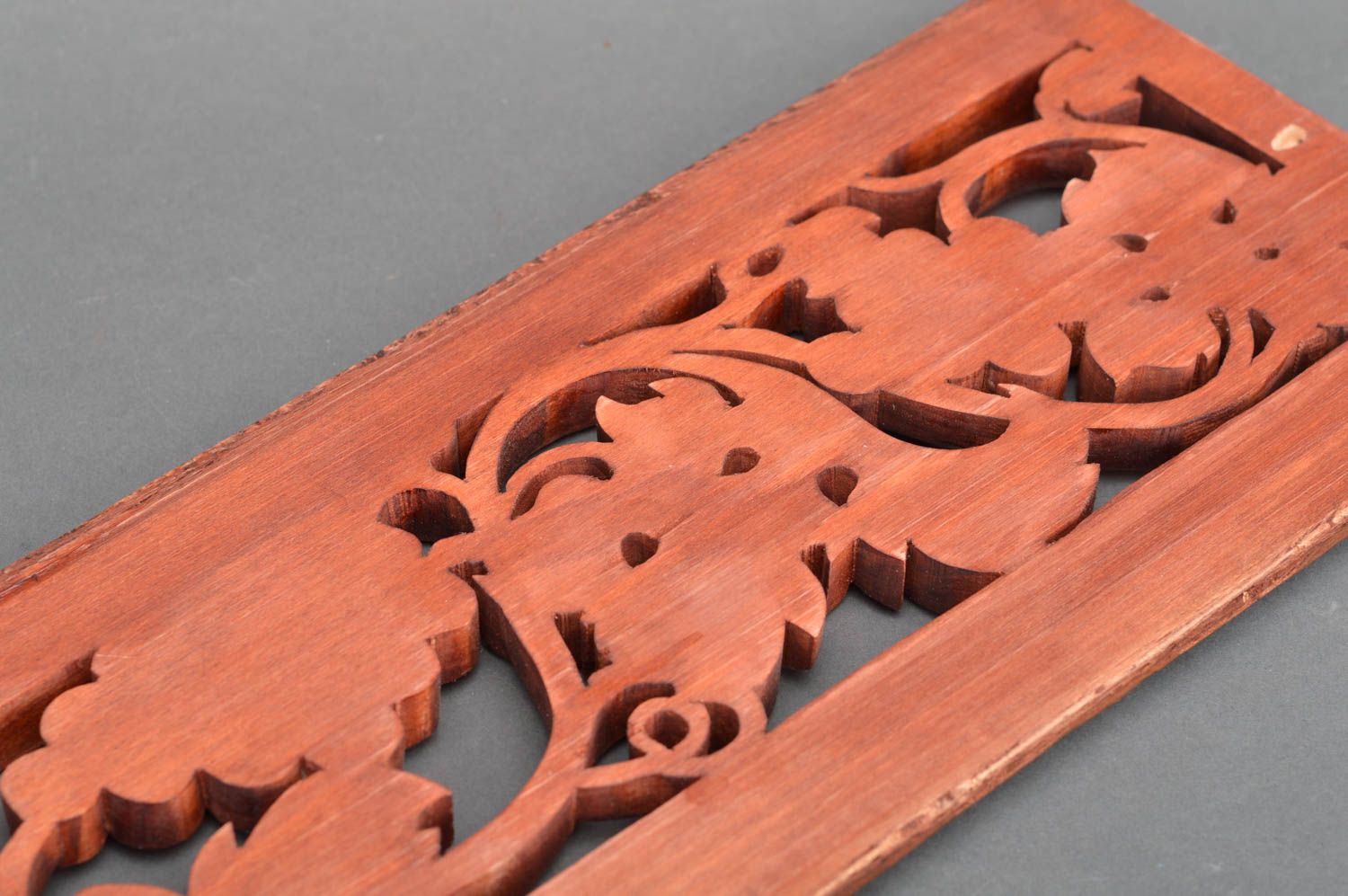 Оригинальное резное панно из дерева ручной работы для интерьера Грозди винограда фото 2