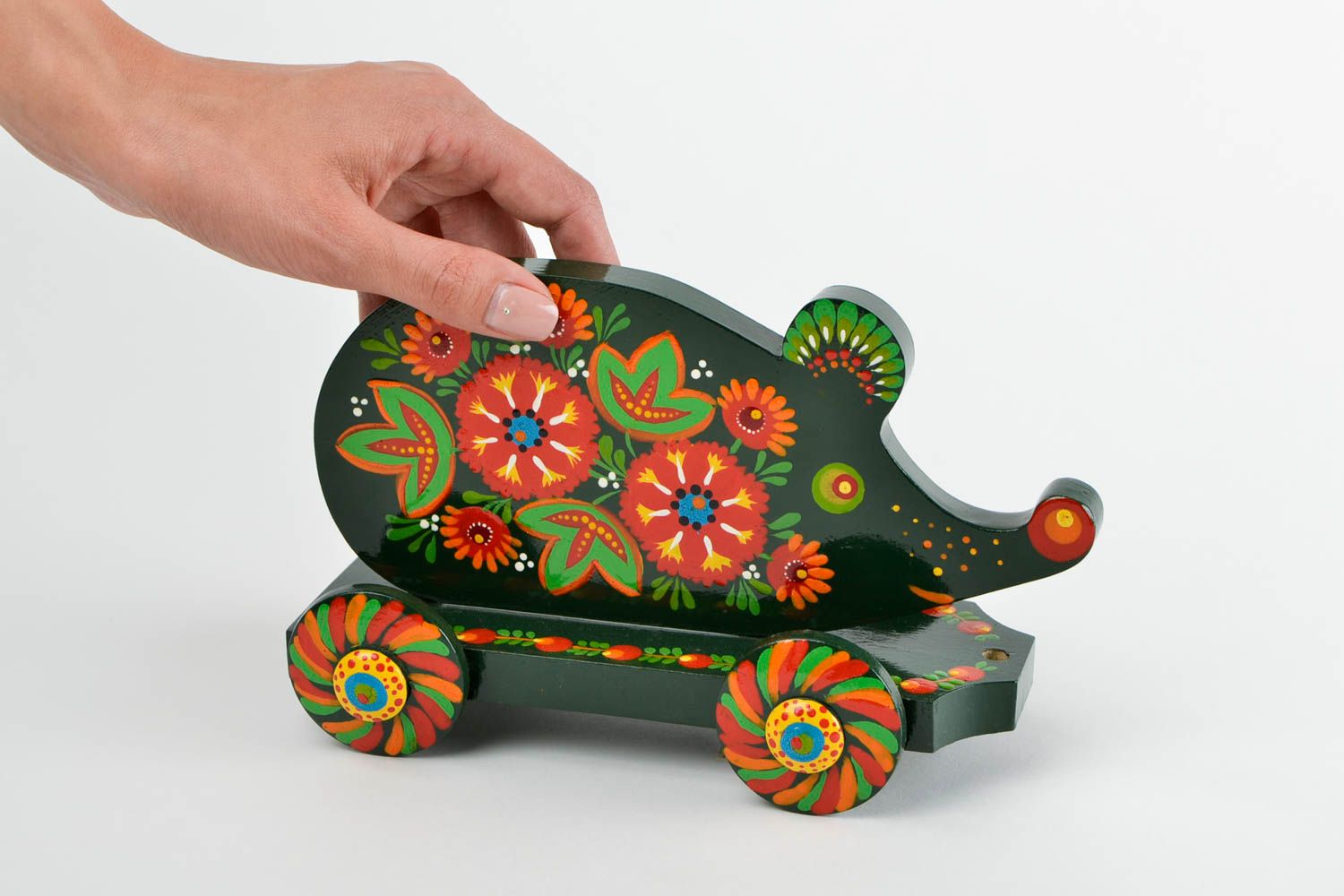 Souris en bois Jouet à roulettes fait main peint vert à motifs Cadeau enfant photo 2