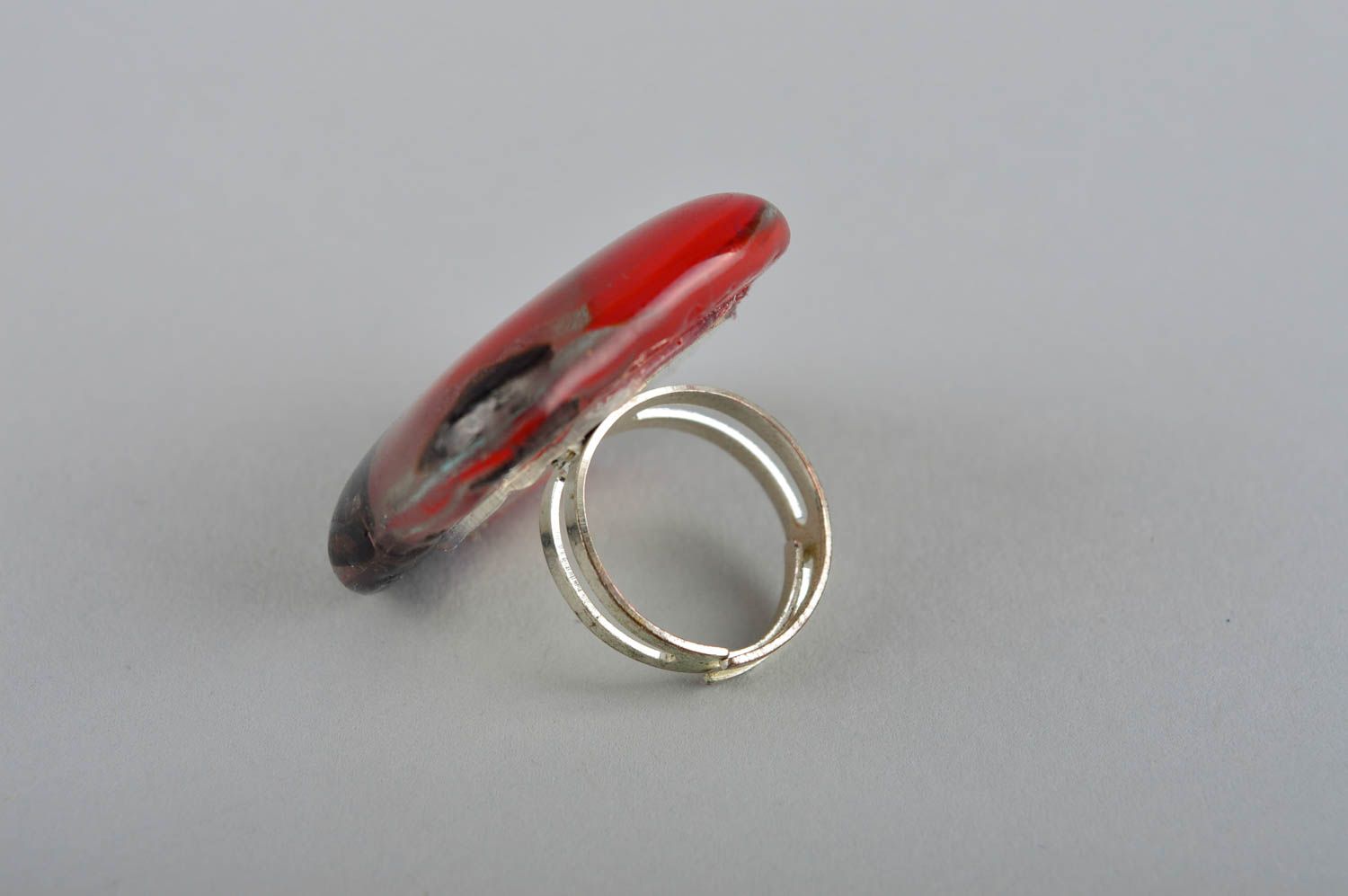 Кольцо из стекла кольцо ручной работы бижутерия из стекла красная с черным фото 4