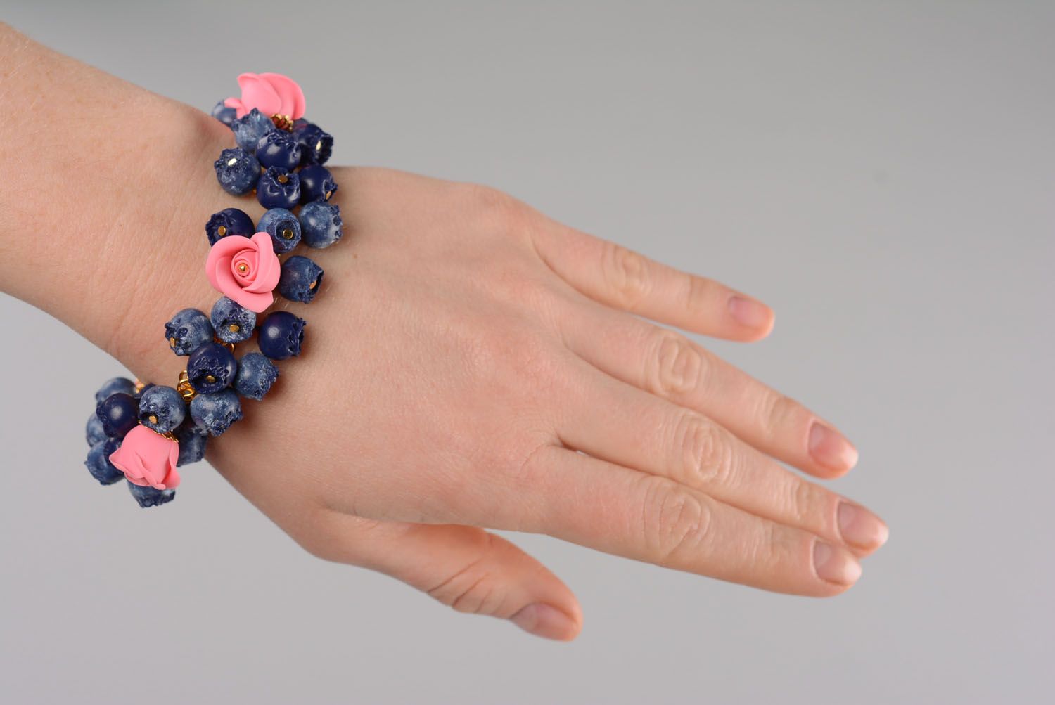 Wide handmade charm bracelet with blueberries and pink roses photo 1