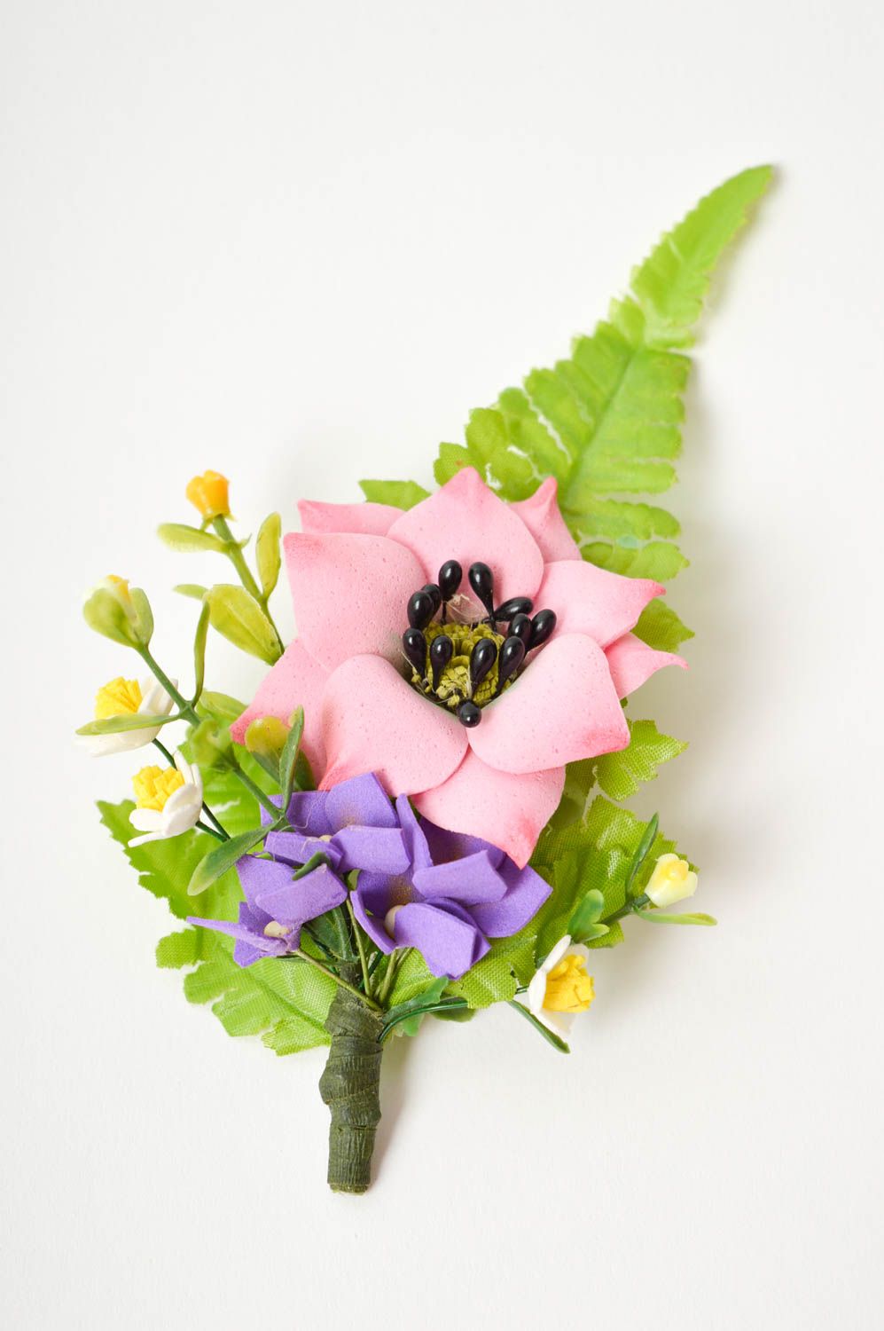 Broche faite main Boutonnière mariage fleurs lilas Accessoire mariage design photo 3