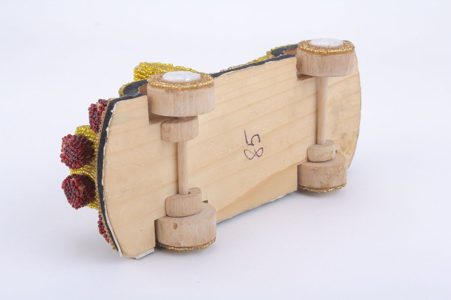 Cabriolet bello fatto a mano giocattolo di legno materiale ecologico con perline foto 2