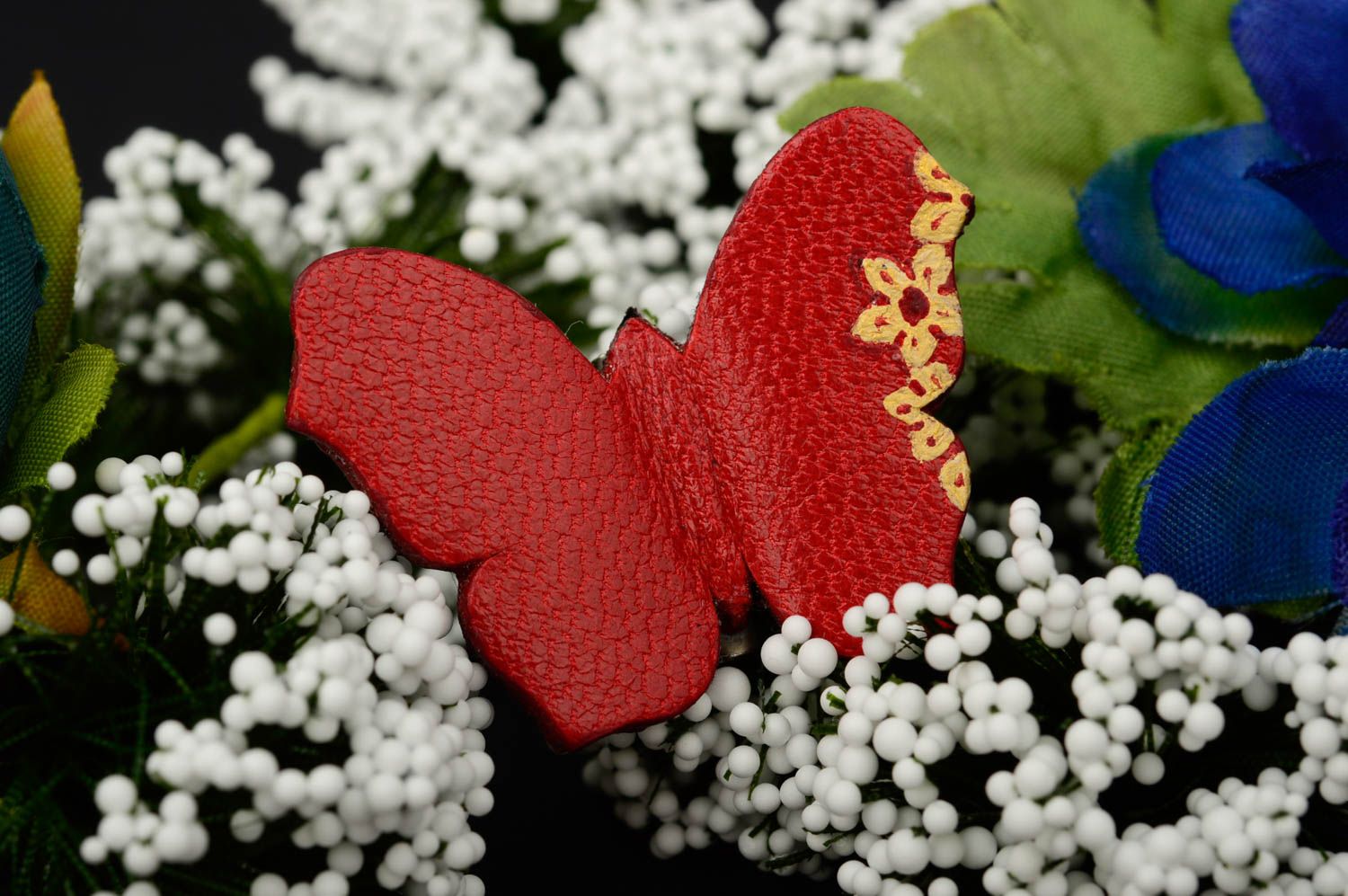 Broche mode faite main Bijou en cuir papillon rouge Cadeau femme original photo 1
