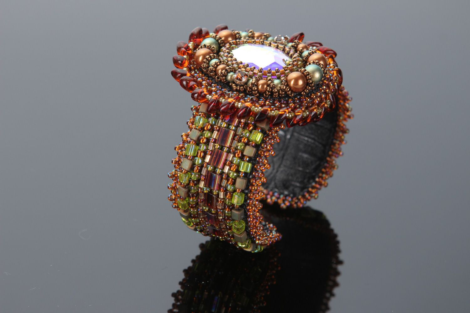 Large bracelet brun avec perles de rocaille et cristal autrichien fait main photo 3