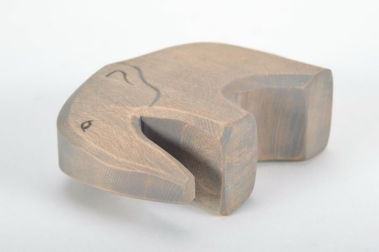 Figurilla artesanal en forma del elefante de madera  foto 5