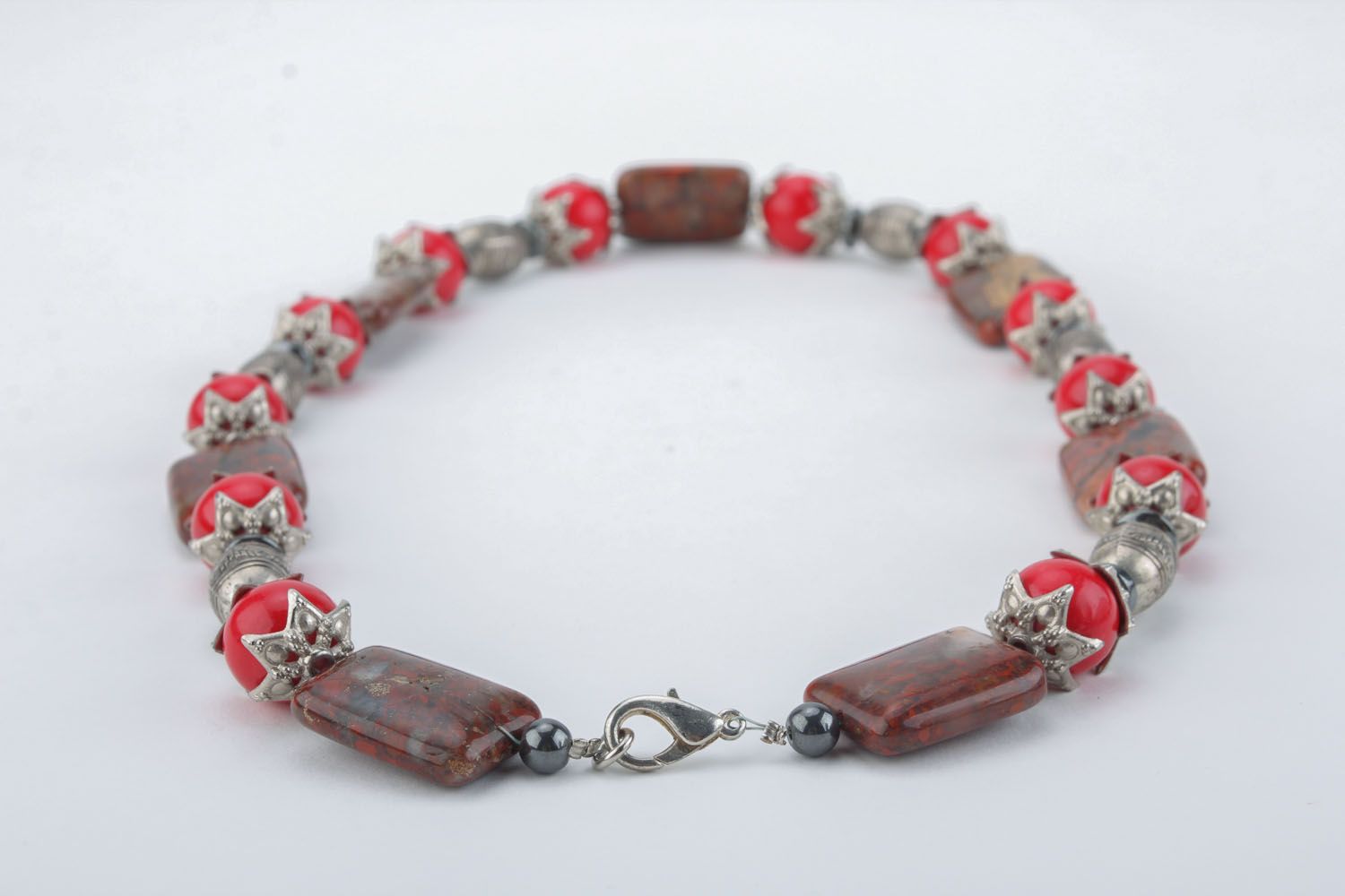 Long necklace with natural stones photo 3