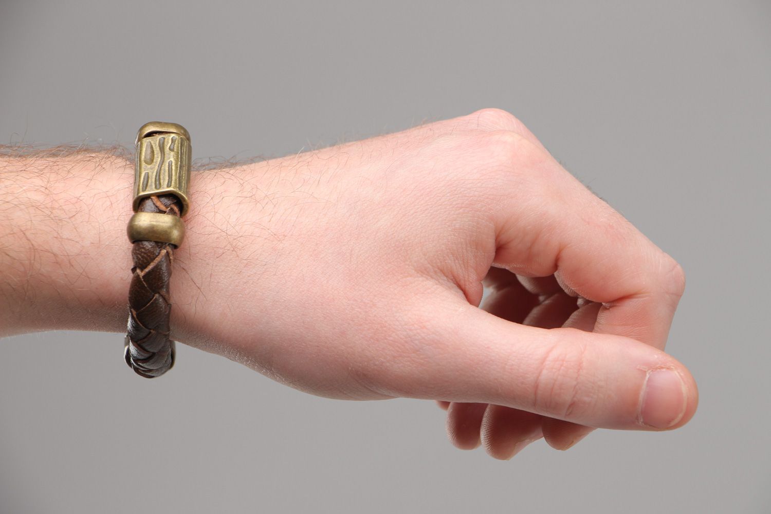 Bracelet fait main de vrai cuir avec pendeloque de métal bijou unisexe photo 5