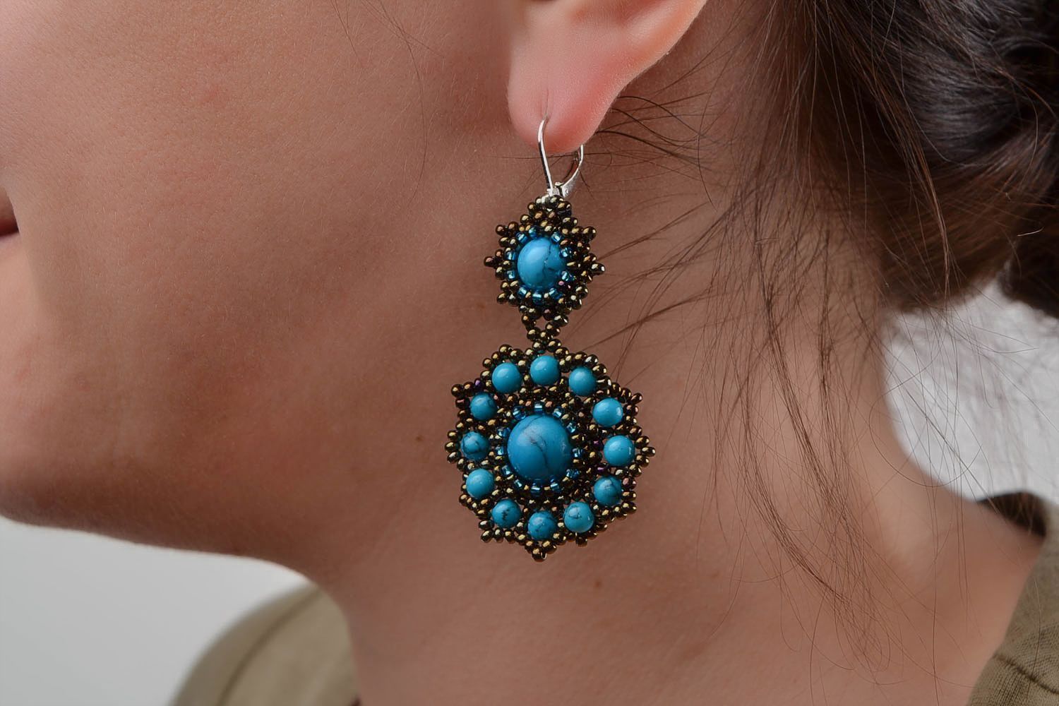 Grandes boucles d'oreilles en perles de rocaille bleues faites main de soirée photo 2