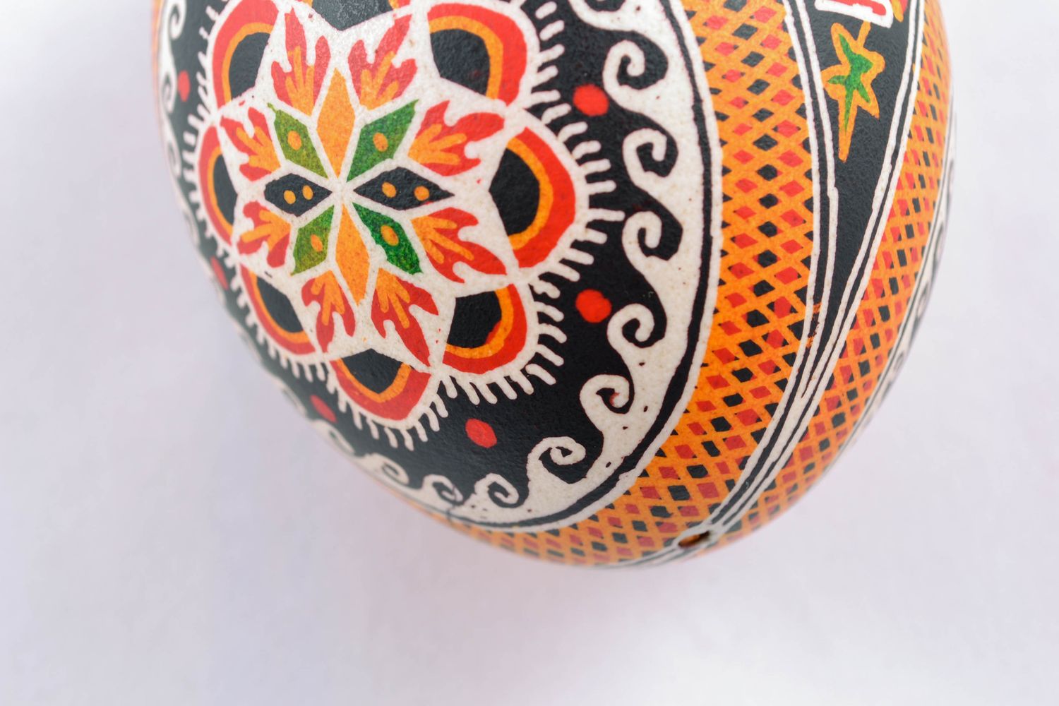 Handmade Easter egg with patterns photo 4