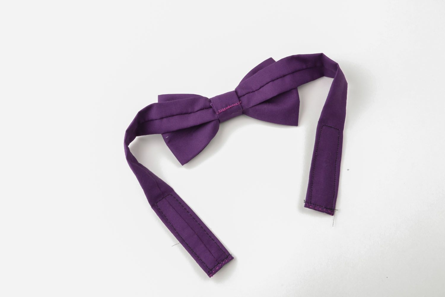 Noeud papillon en coton violet original fait main pratique accessoire pour homme photo 5