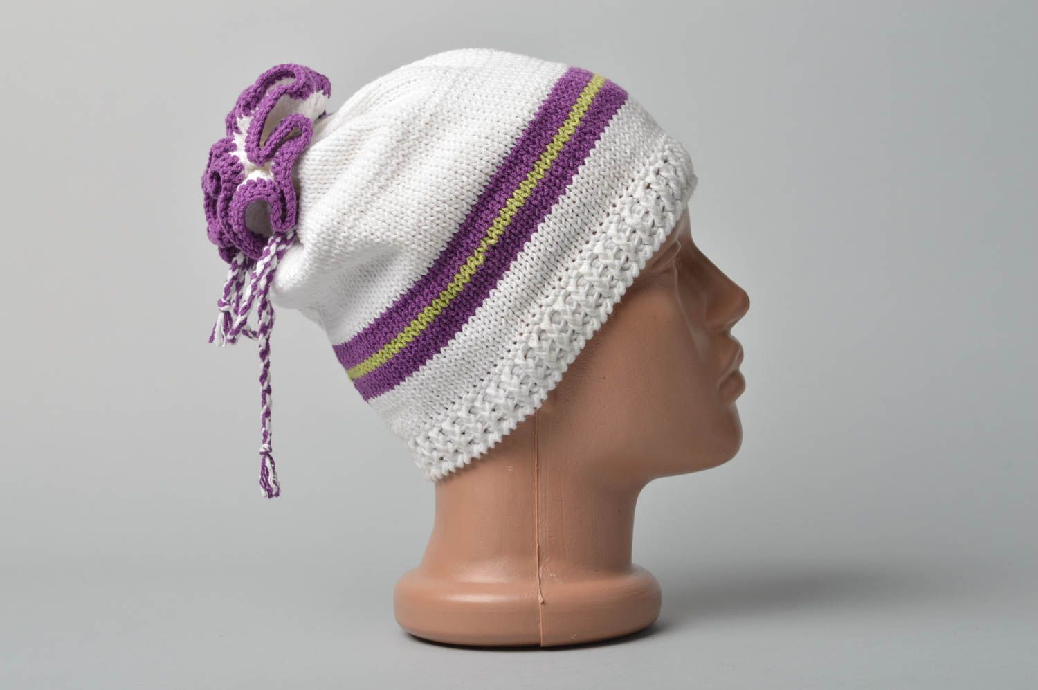 Bonnet tricot fait main Chapeau au crochet original Vêtement enfant design photo 3