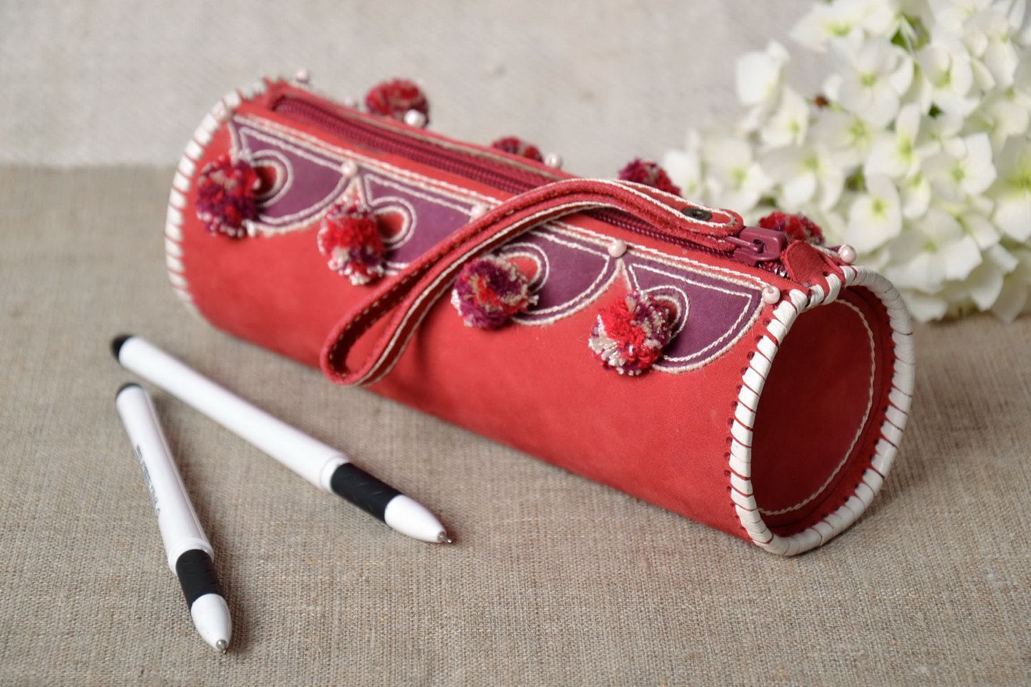 Stylish pen case made of natural leather photo 1