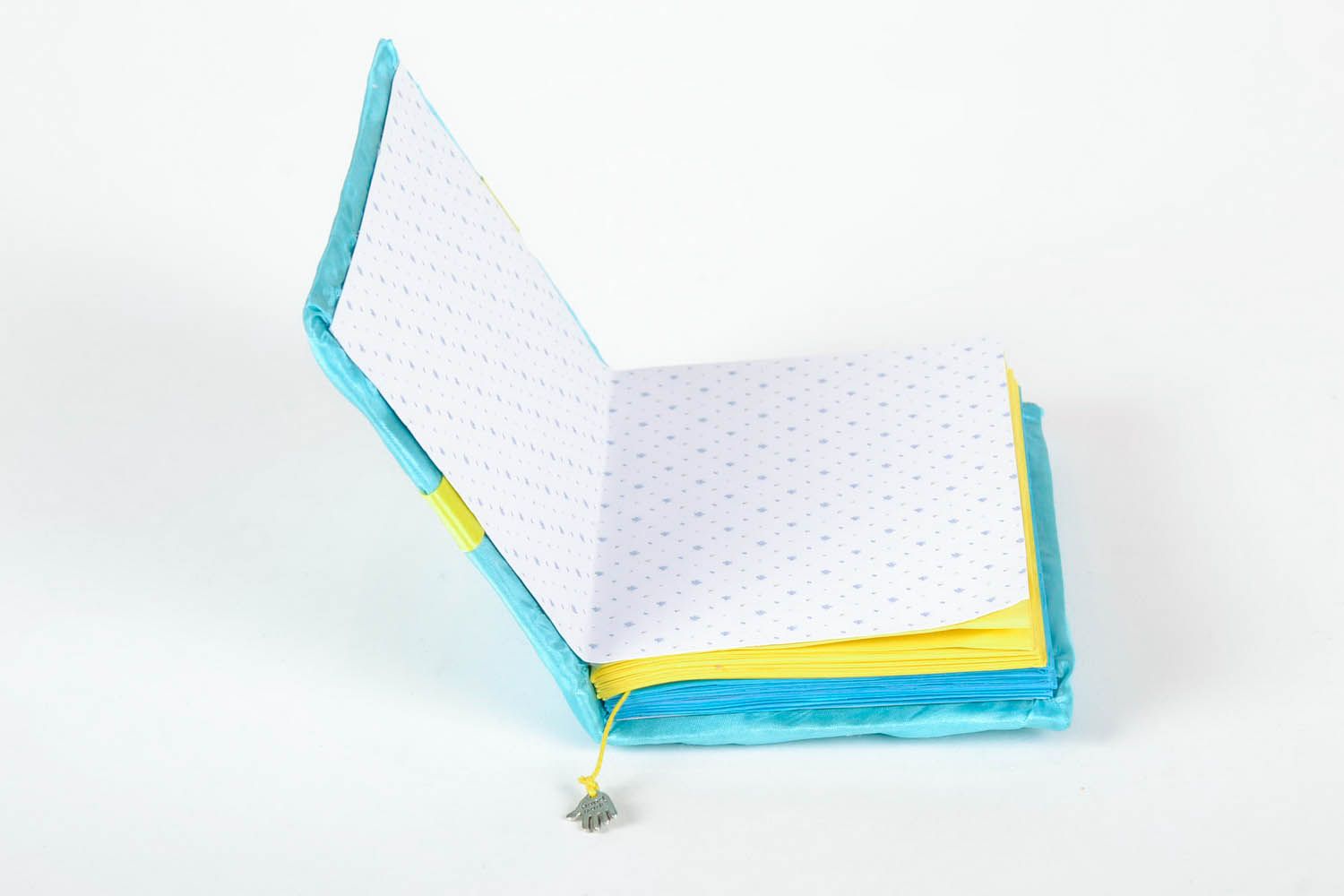 Notizbuch handmade mit weichem Einband und Lesezeichenband foto 4