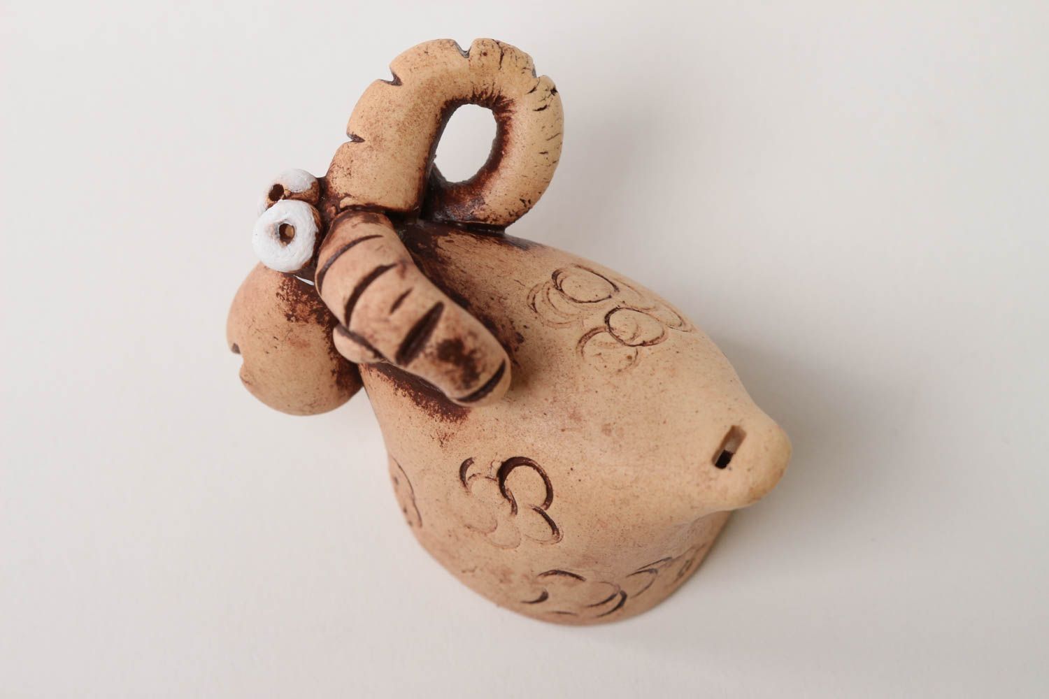 Свистулька из глины хэнд мэйд керамическая свистулька глиняная игрушка Баран фото 3