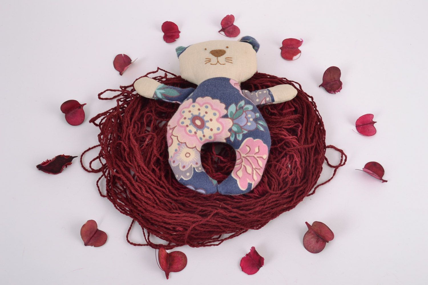 Textil Kuscheltier Kater blumig aus Baumwolle schön handmade Spielzeug für Kinder foto 1