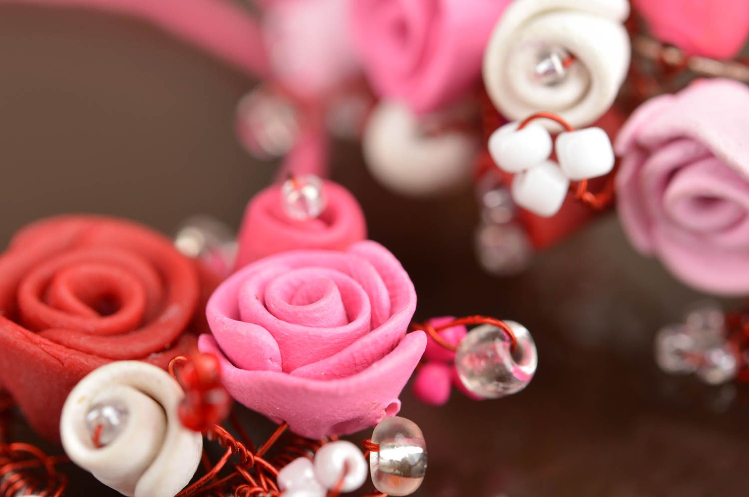 Schmuckset mit Rosen aus Polymerton Armband und Anhänger handmade zart foto 3