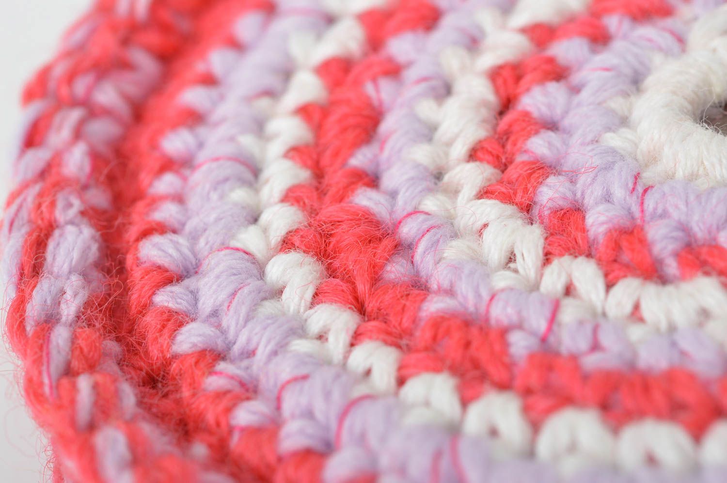 Manique au crochet fait main Manique rouge ronde tricotée Textile de cuisine photo 5