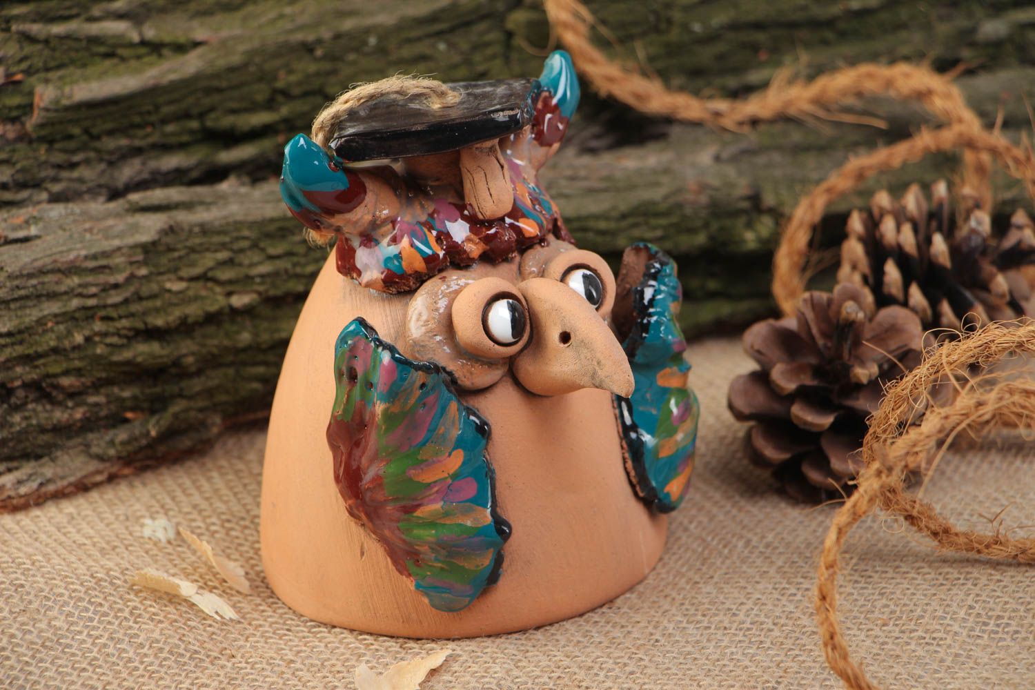 Campanilla cerámica hecha a mano con forma de figurilla de lechuza multicolor foto 1