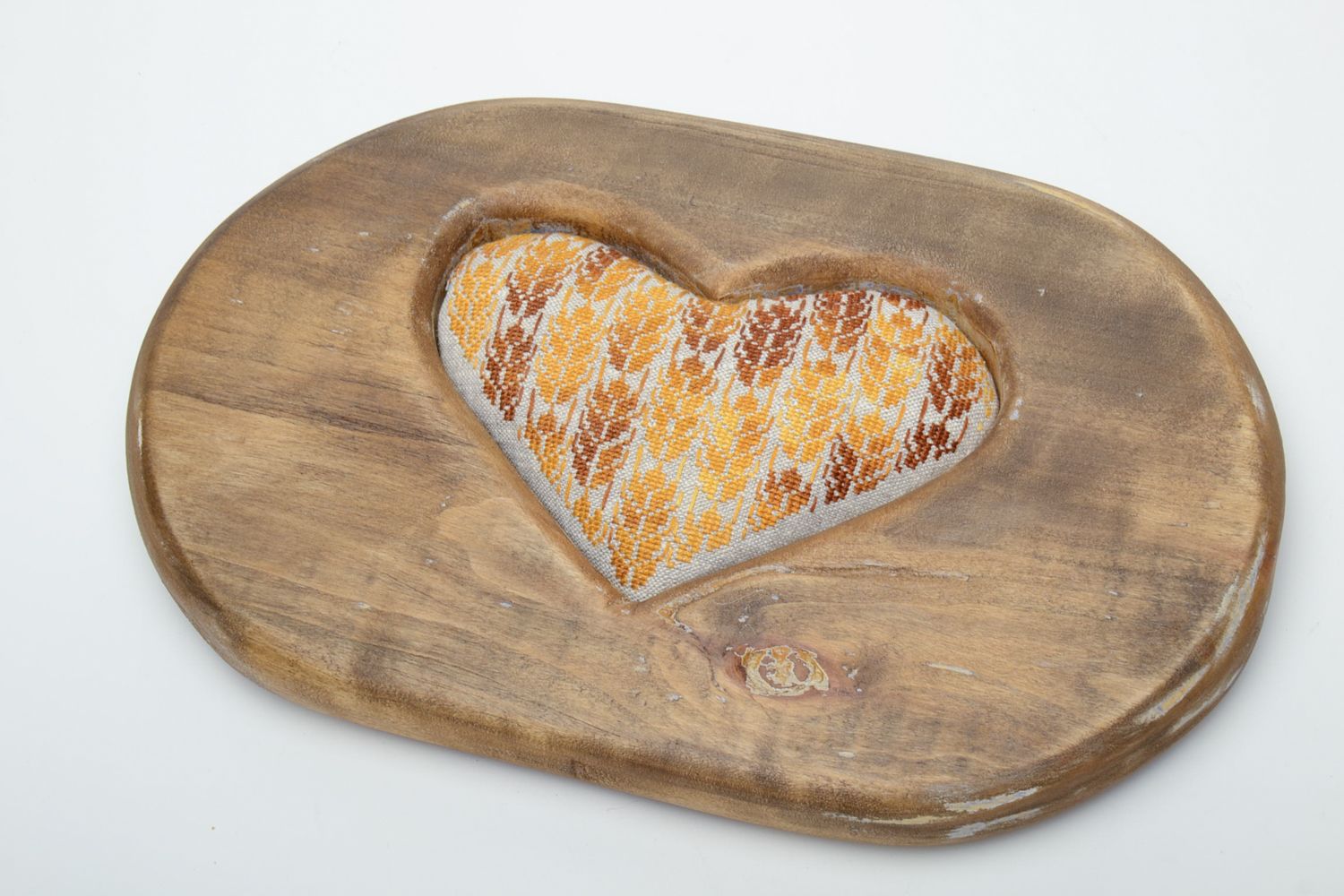 Décoration murale en bois de pin ovale avec coeur mou à motif faite main photo 2