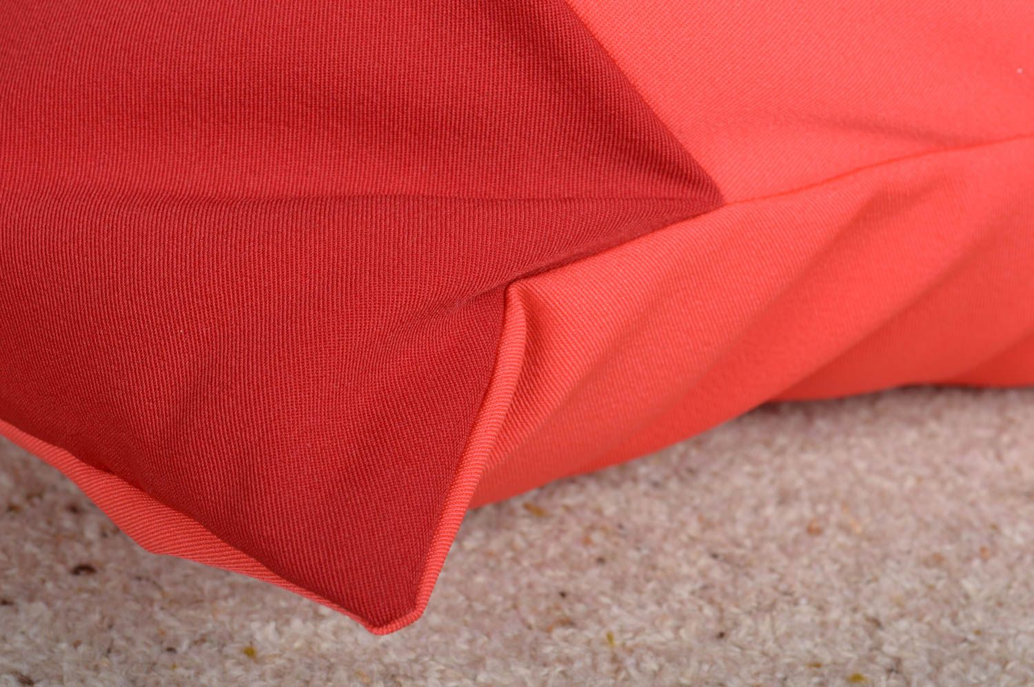 Coussin pour canapé fait main Coussin design Décoration maison rouge orange photo 4