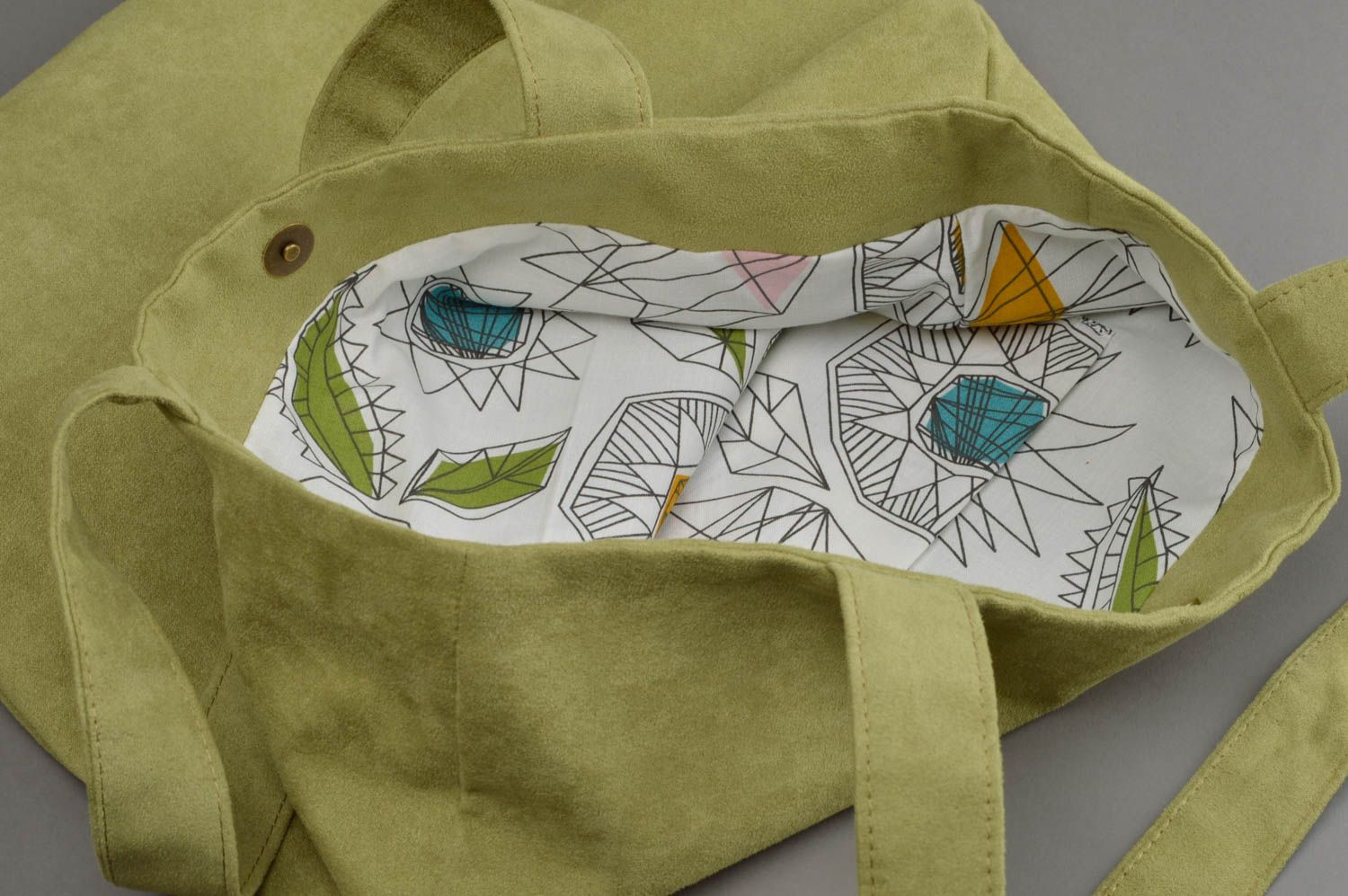 Grand sac à main en daim artificiel vert fait main avec poche intérieure photo 3