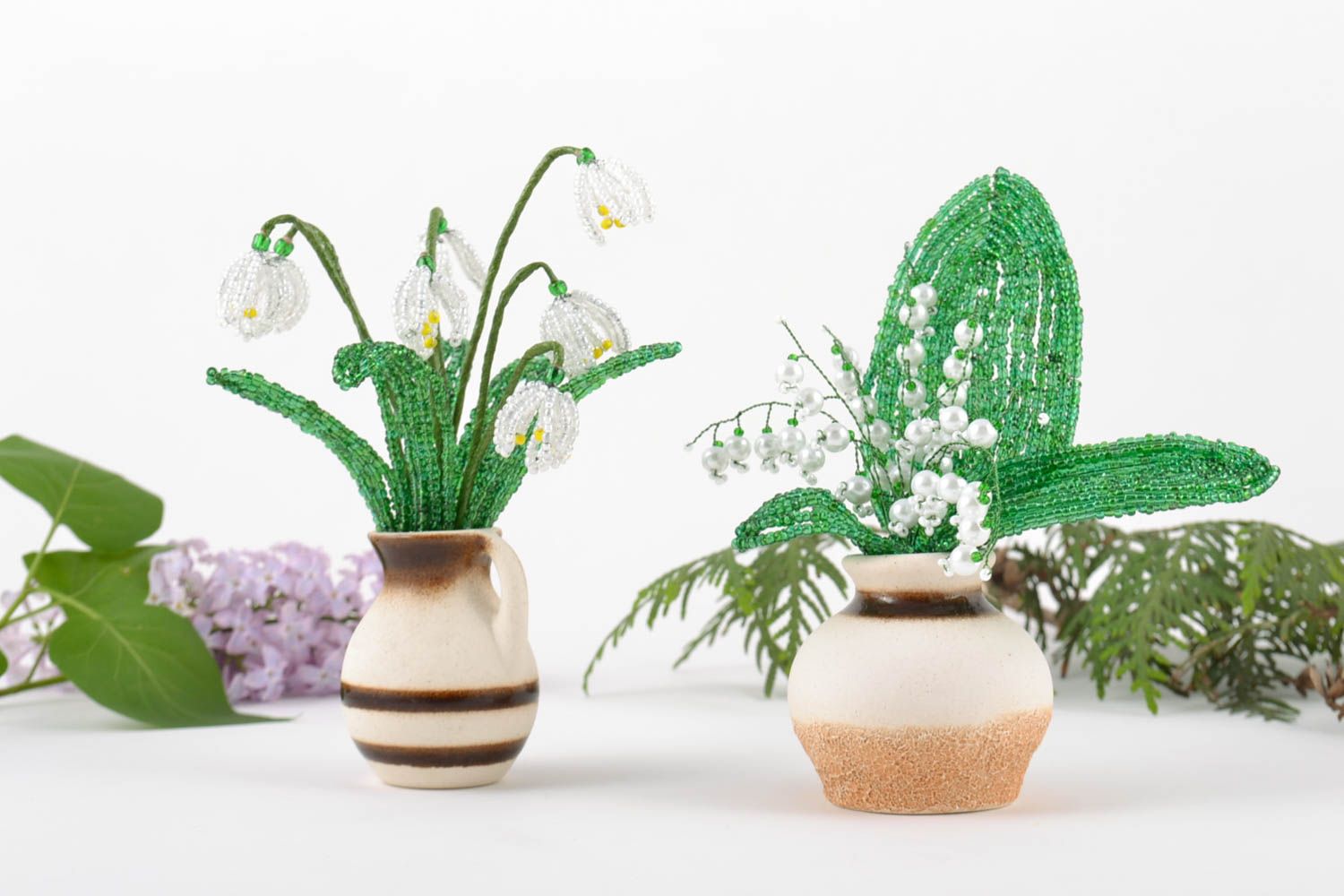 Schöne dekorative Blumen aus Glasperlen 2 Töpfe Handmade Schmuck für Interieur foto 1