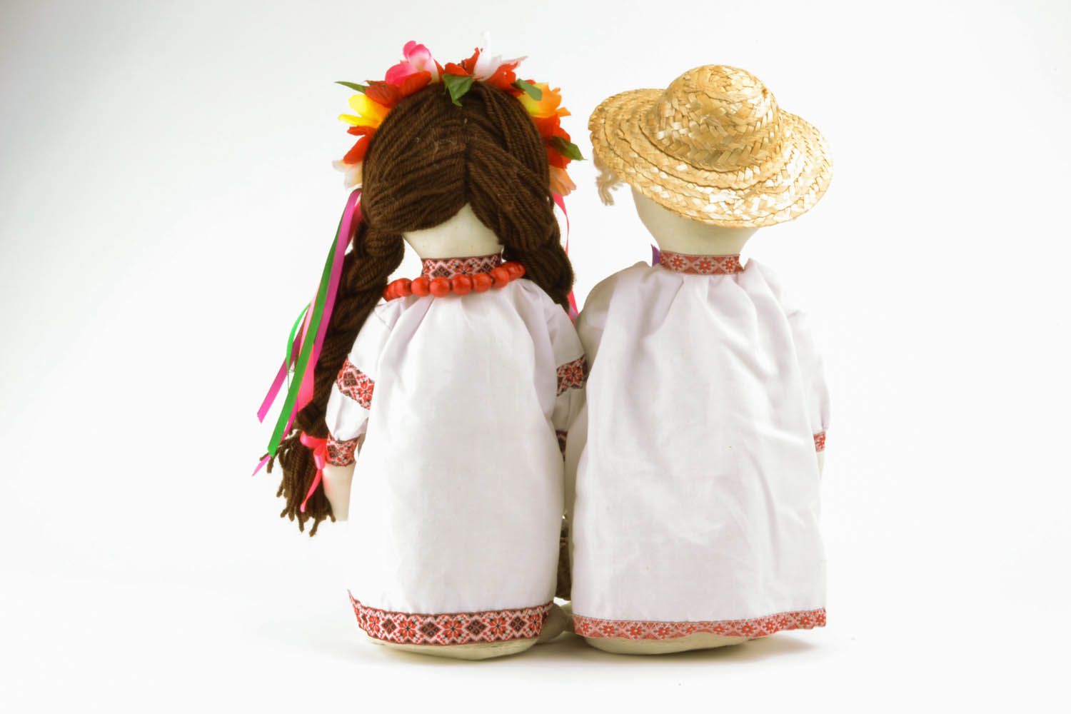 Jouet artisanal, deux poupées en vêtement traditionnel ukrainien   photo 2