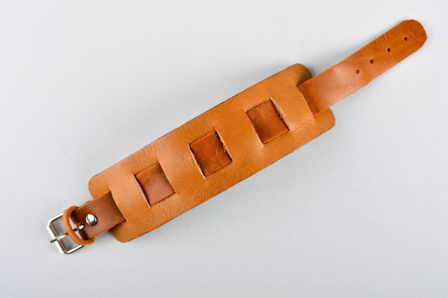Bracelet en cuir naturel Bijou fait main large couleur brun Accessoire femme photo 5