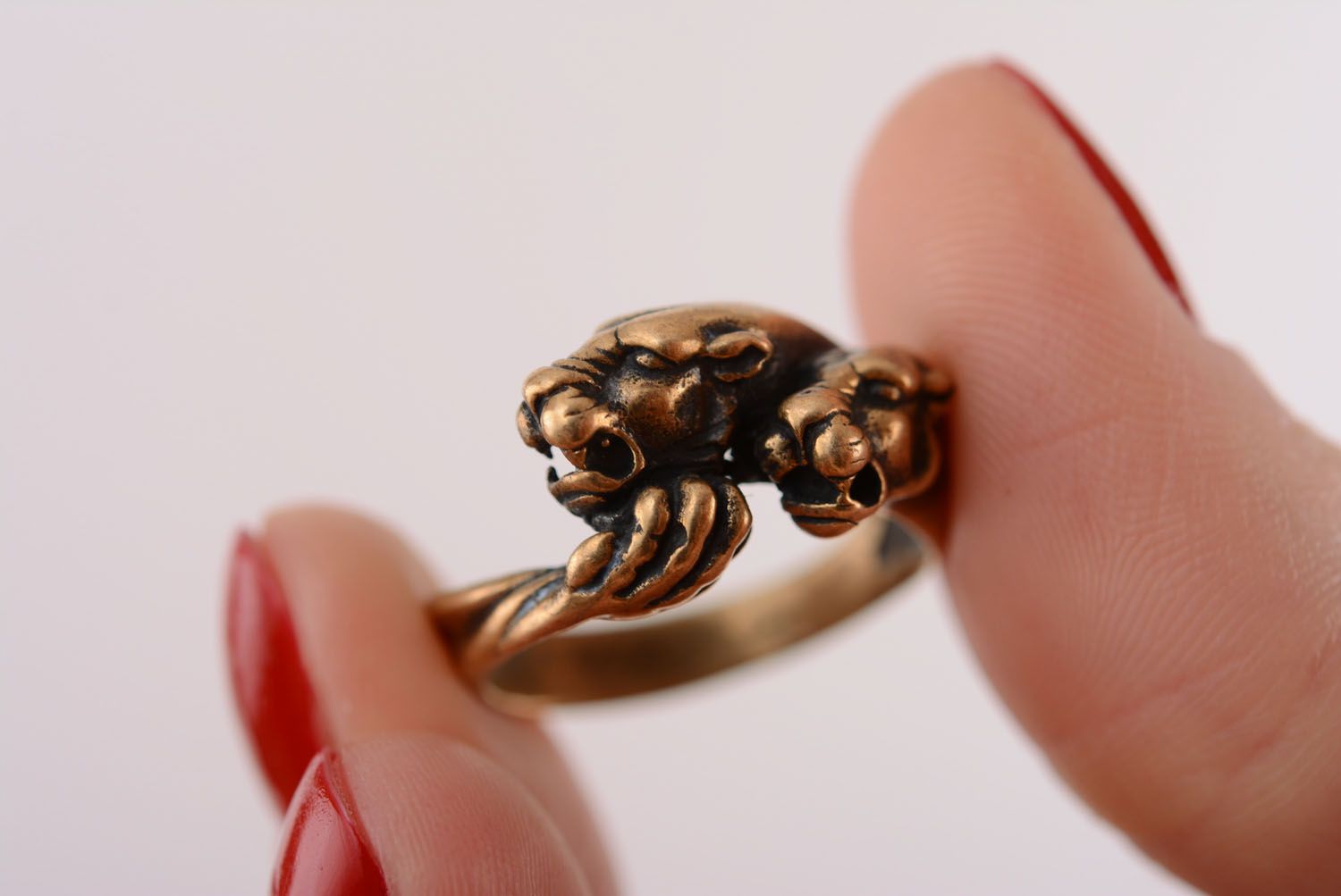 Bronze ring Panther photo 4