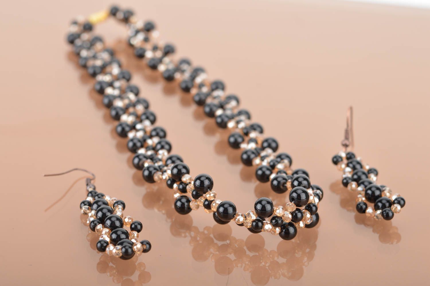 Boucles d'oreilles et collier en cristal de roche perles céramiques faits main photo 5
