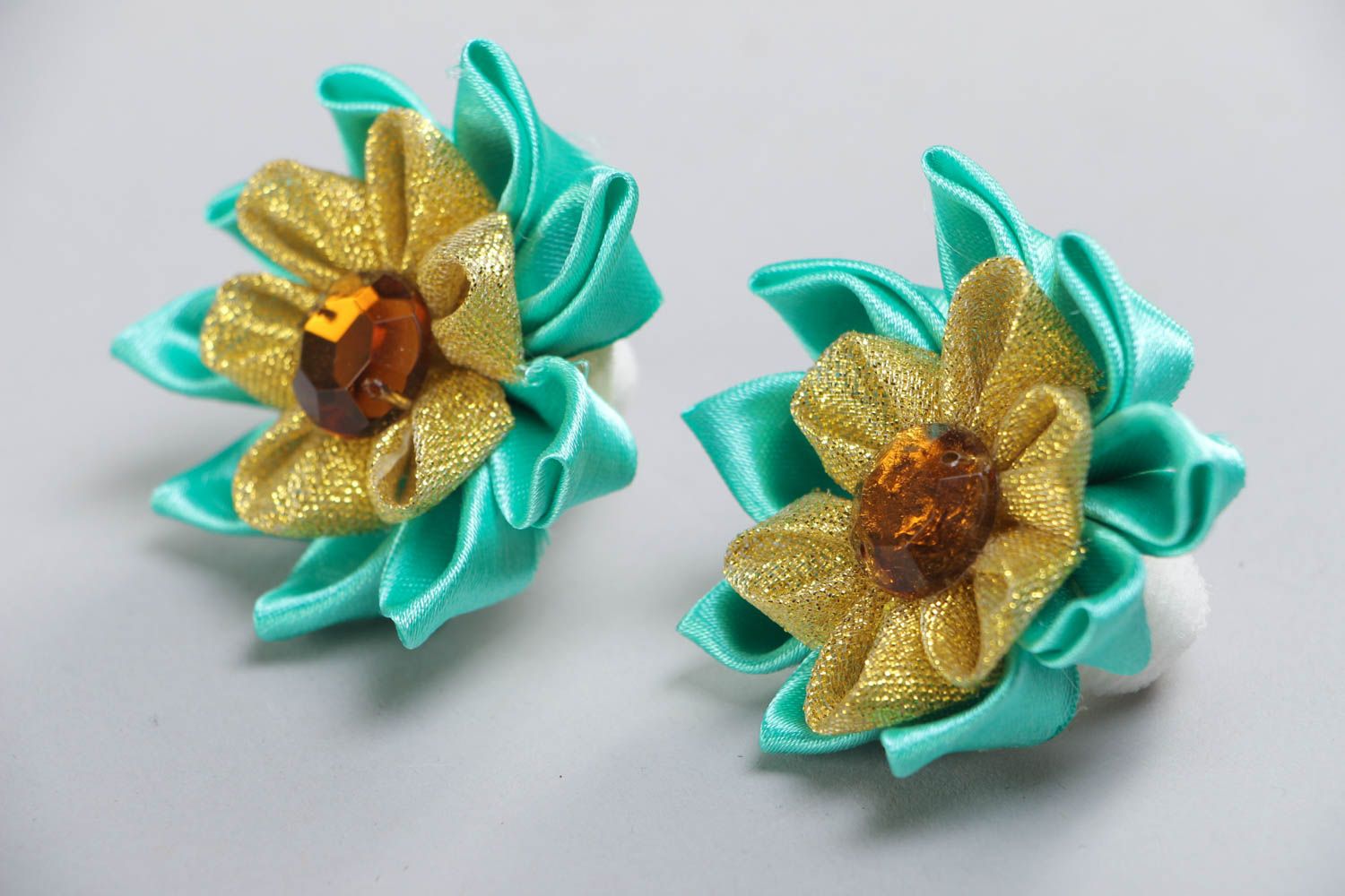 Handmade decorative hair ties with colorful kanzashi flowers set of 2 items photo 2