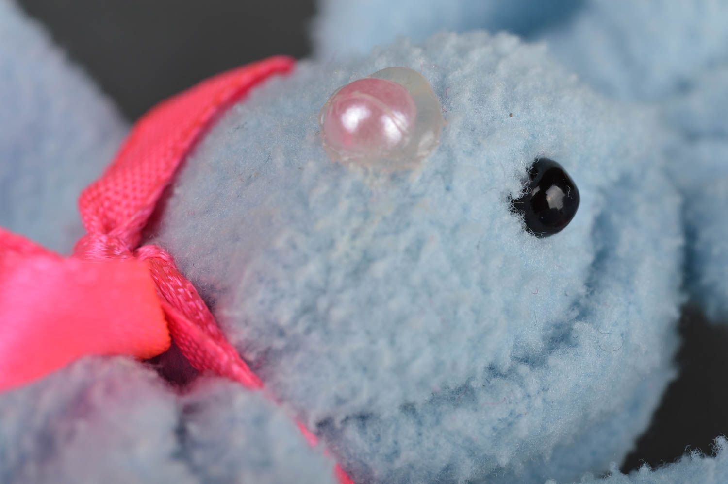 Пальчиковая игрушка зайчик голубой из флиса для малышей и родителей хенд мейд фото 4