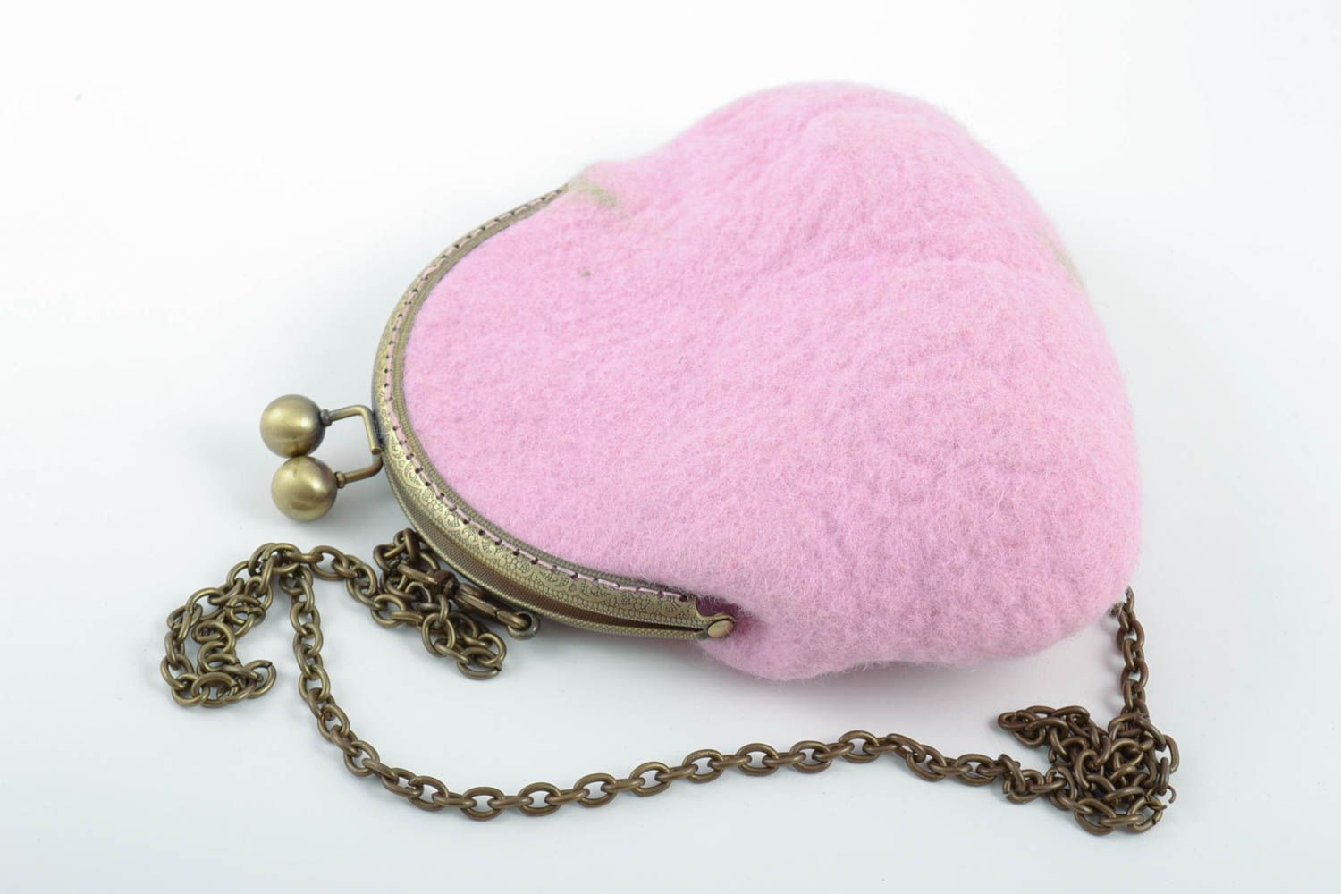 Beautiful handmade women's pink felted wool shoulder bag with beads and chain photo 3
