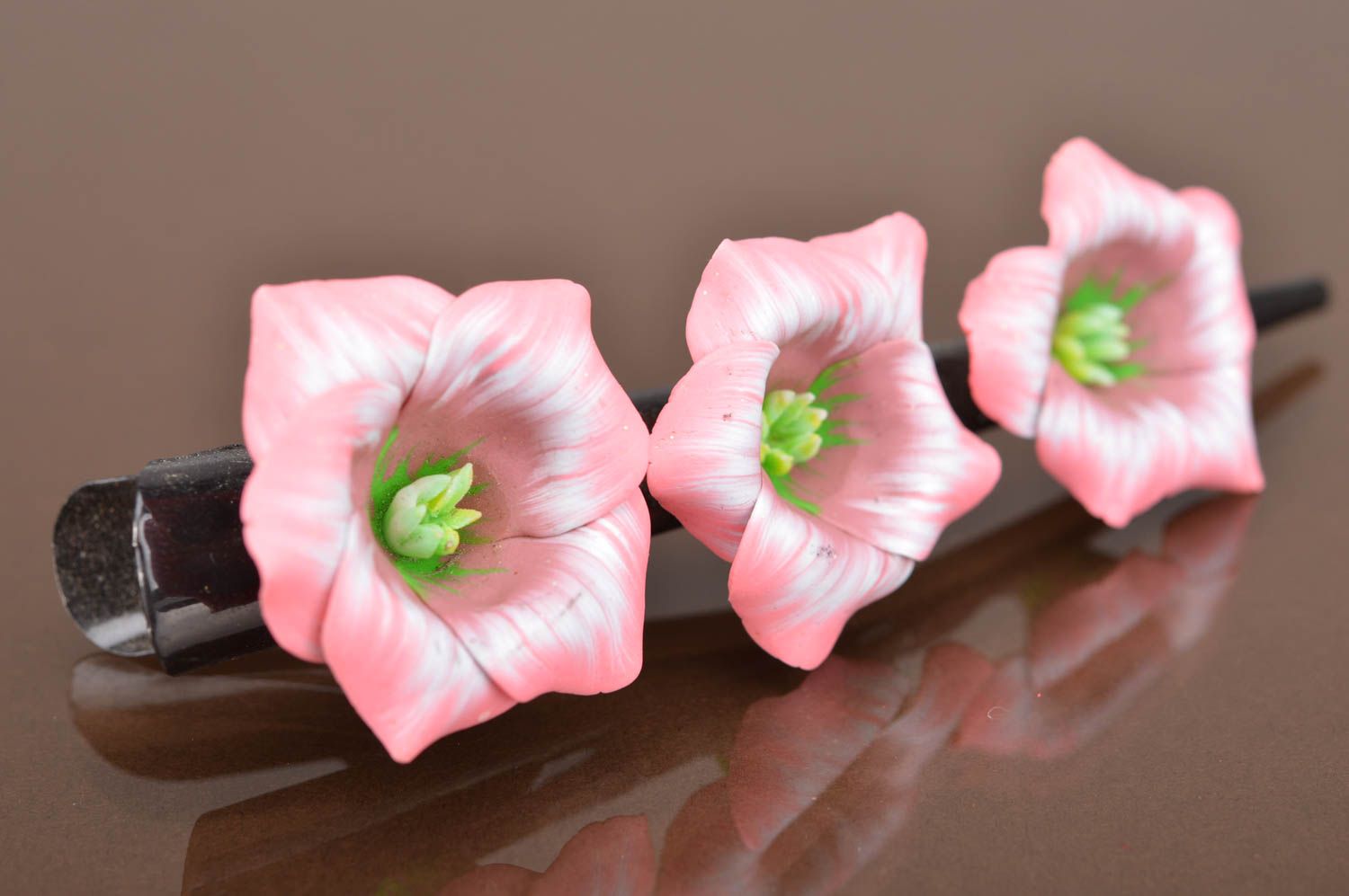 Designer hair clip on metal basis with handmade polymer clay pink flowers photo 3
