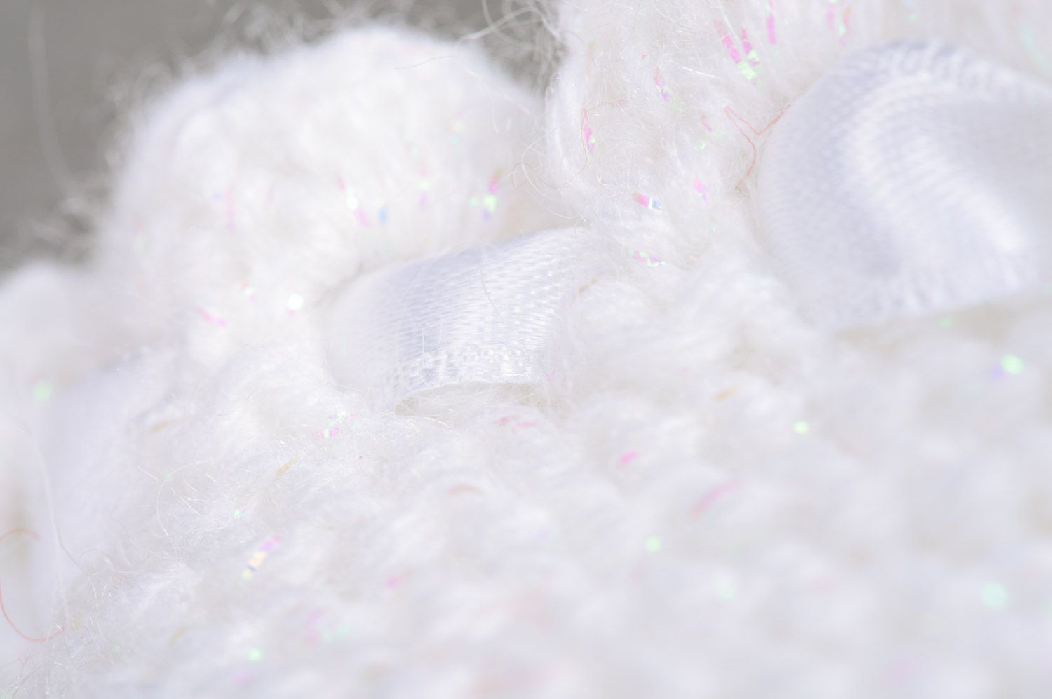 Chaussons de bébé tricotés blancs faits main avec noeuds en ruban pour fille  photo 4
