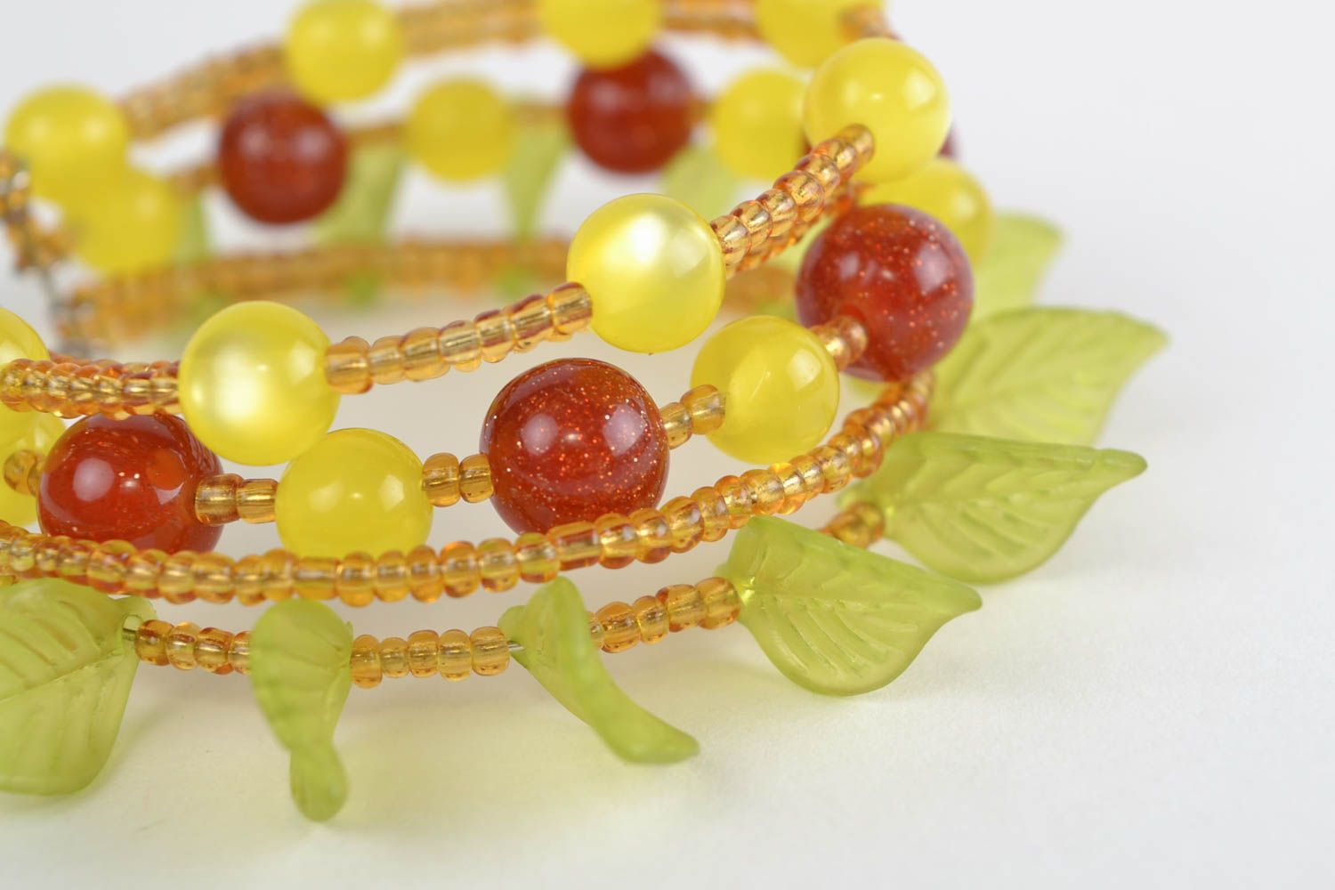 Bracelet en perles de rocaille et perles fantaisie multirang jaune fait main photo 3