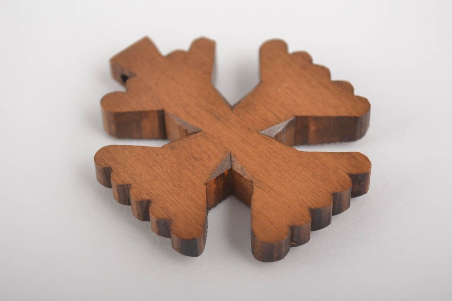 Cruz tallada de peral hecha a mano producto de madera regalo original foto 2